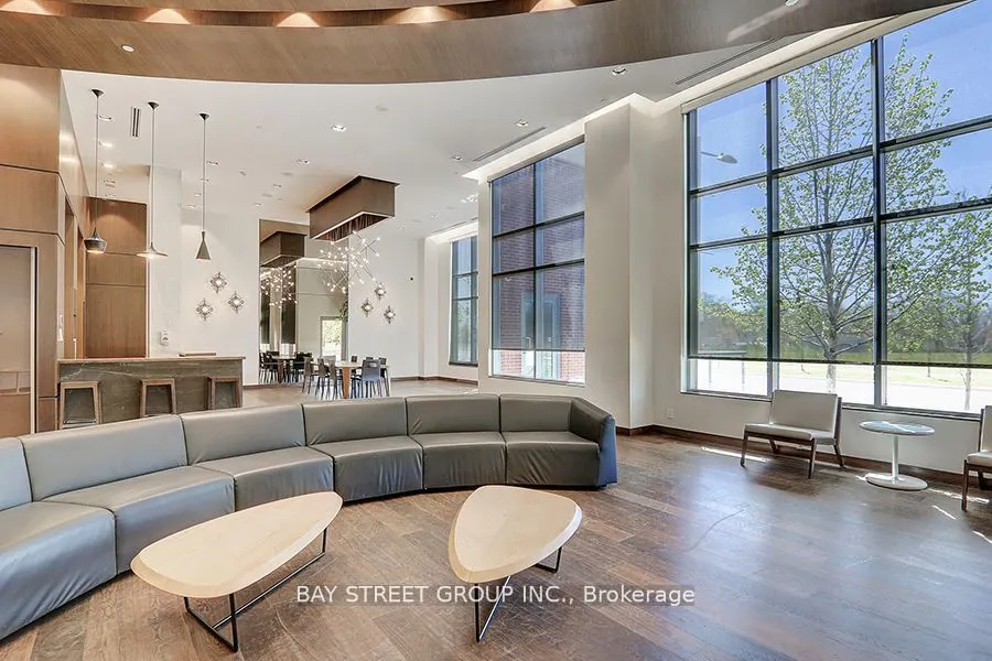 1 Uptown Drive, #1202
