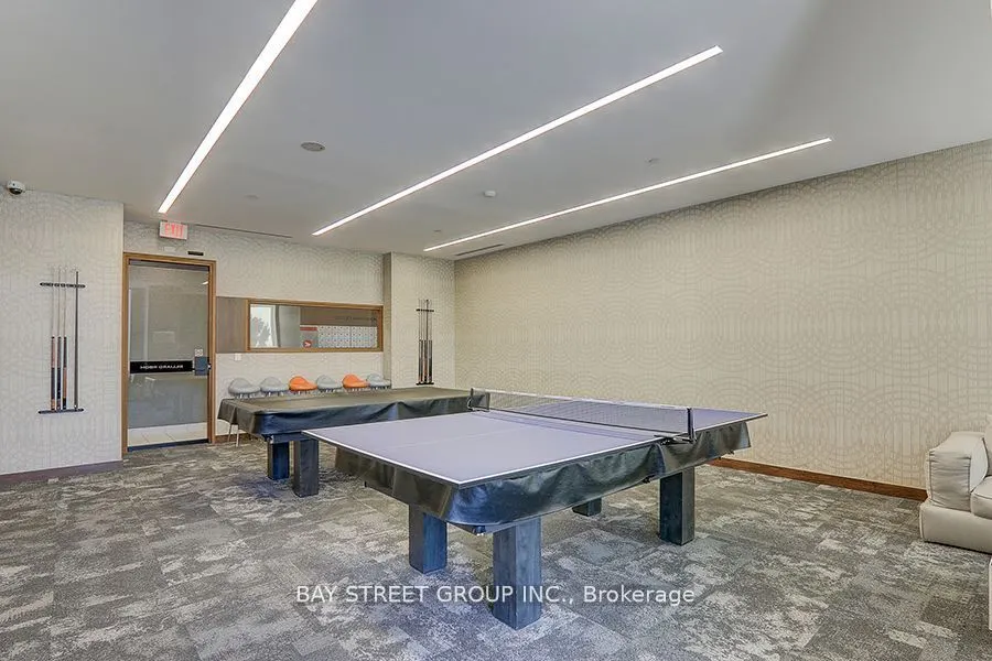 1 Uptown Drive, #1202