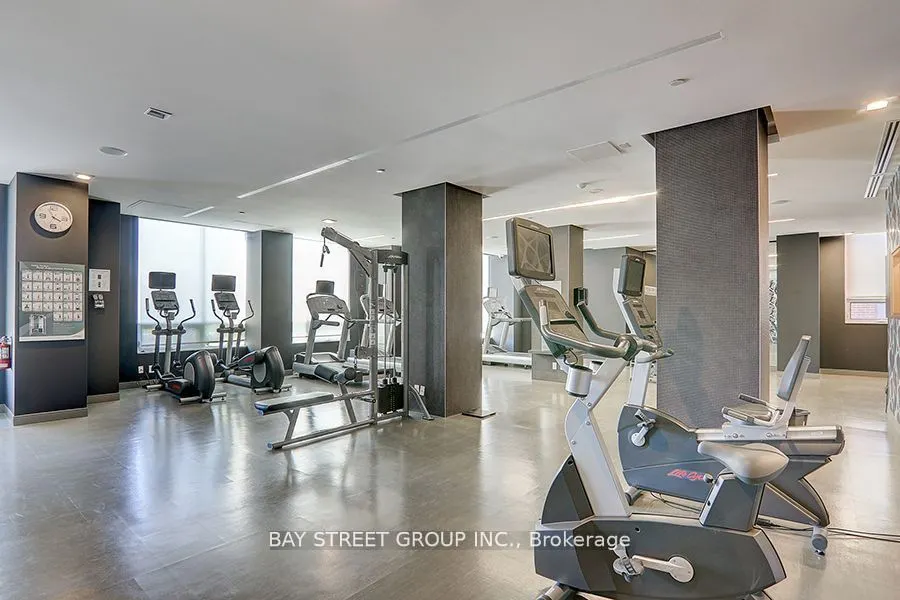 1 Uptown Drive, #1202
