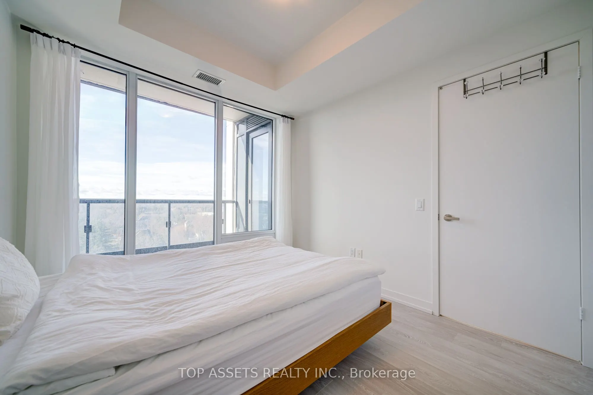 3 Rosewater Street, #910W