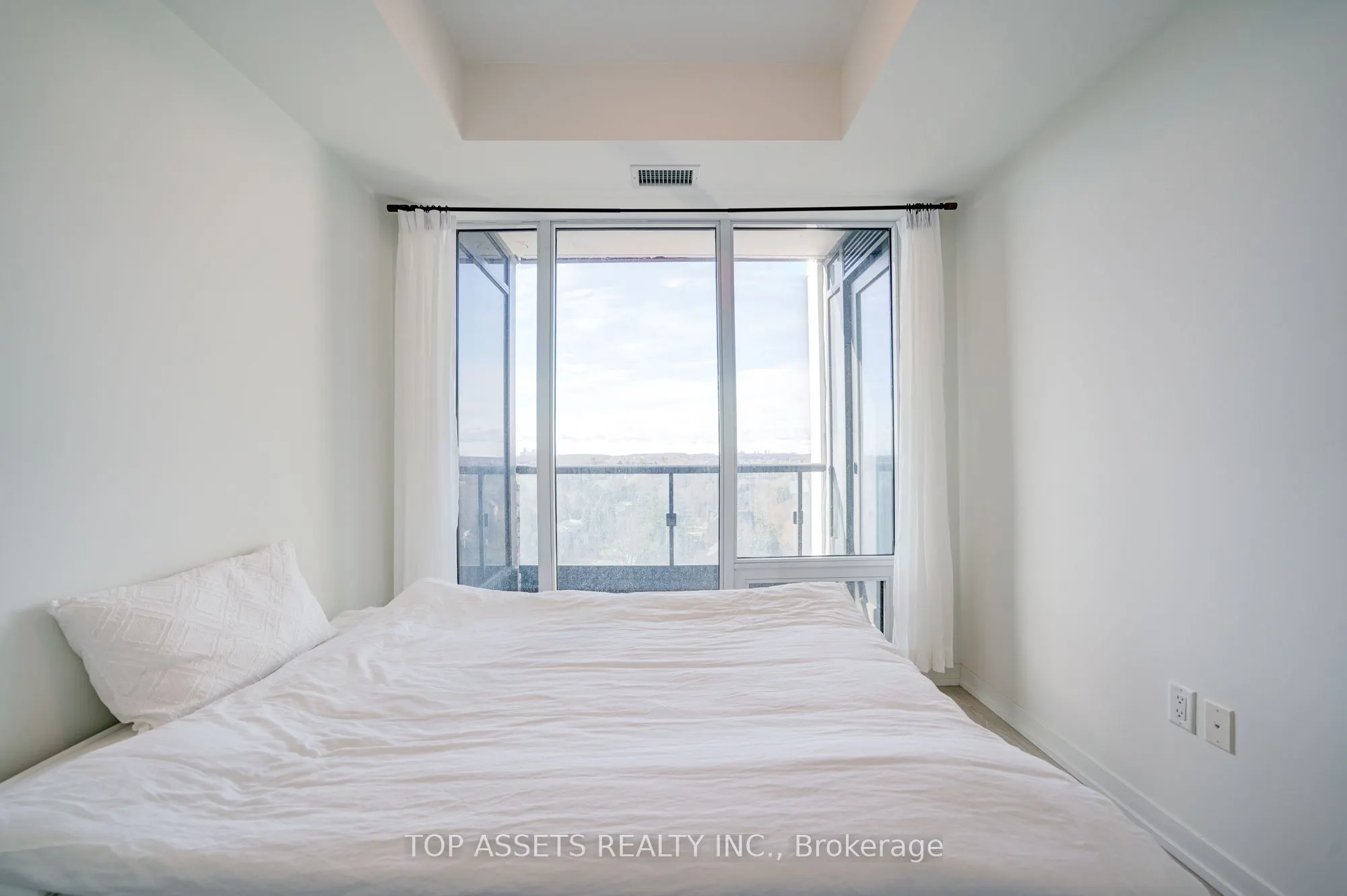 3 Rosewater Street, #910W