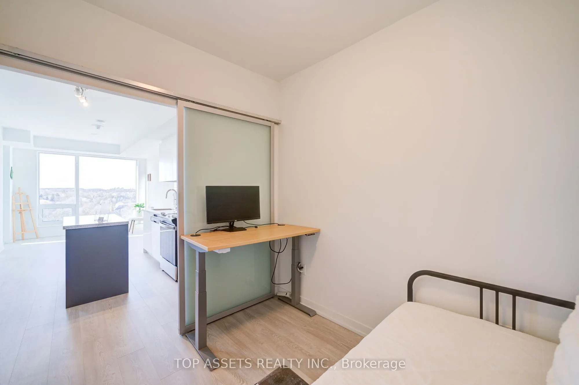 3 Rosewater Street, #910W