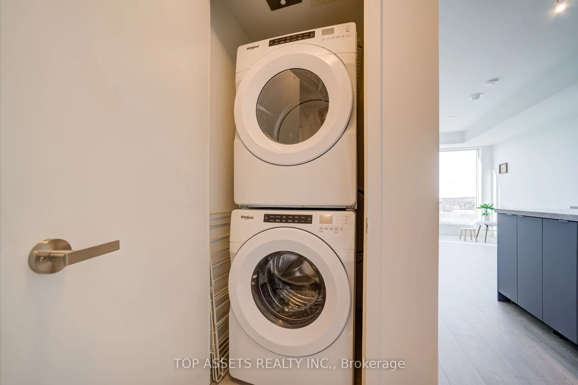 3 Rosewater Street, #910W