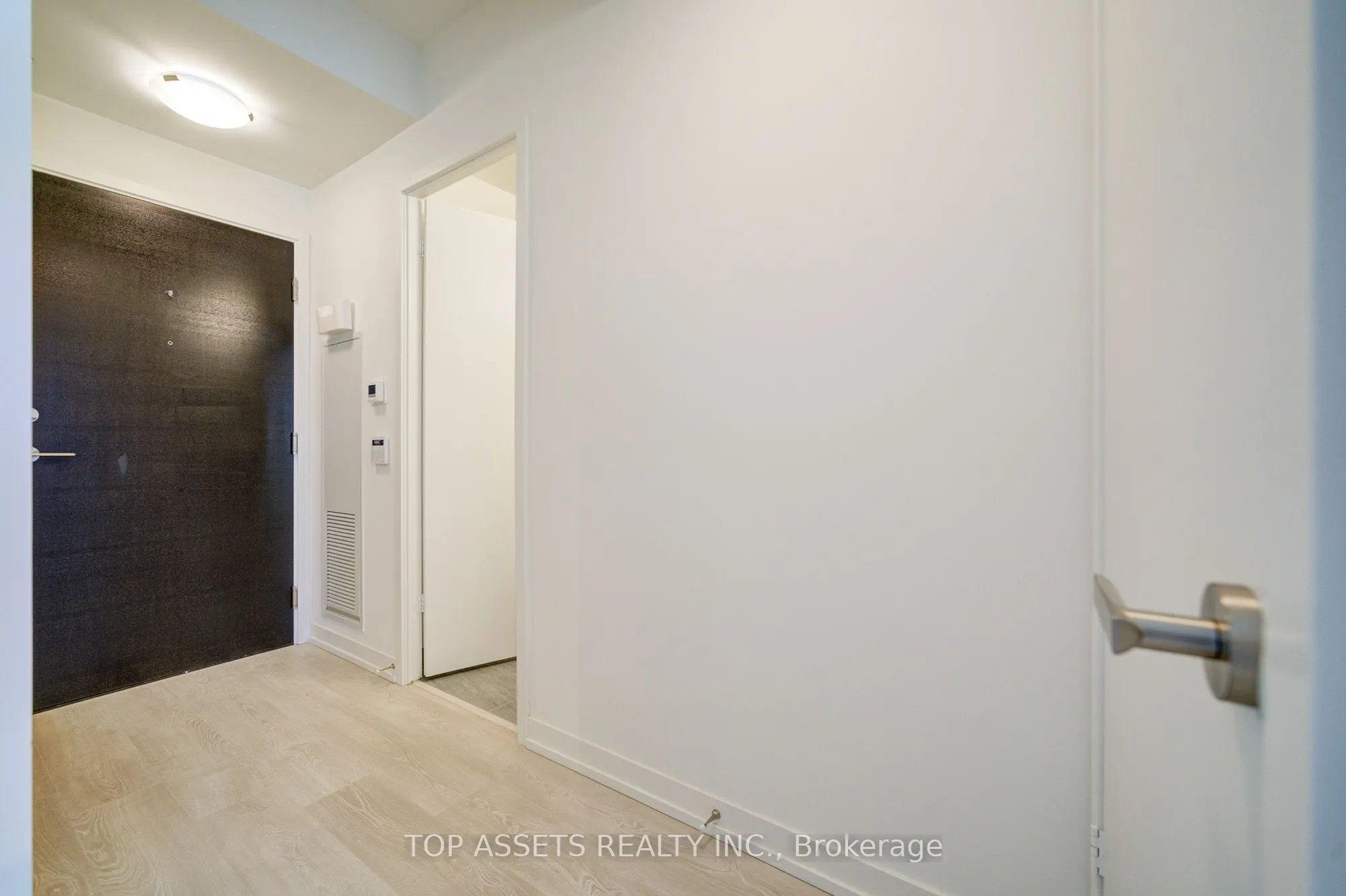 3 Rosewater Street, #910W