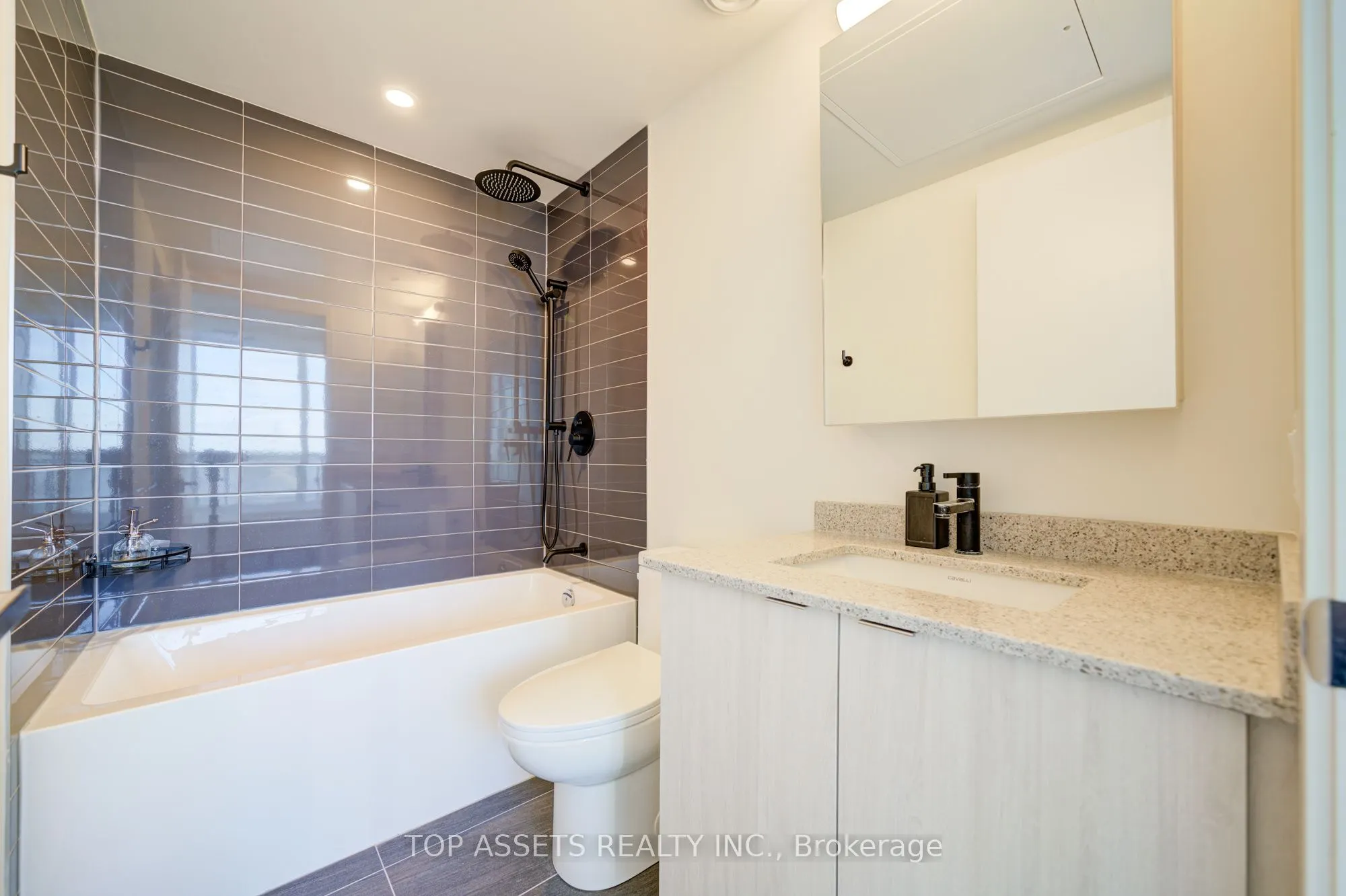 3 Rosewater Street, #910W