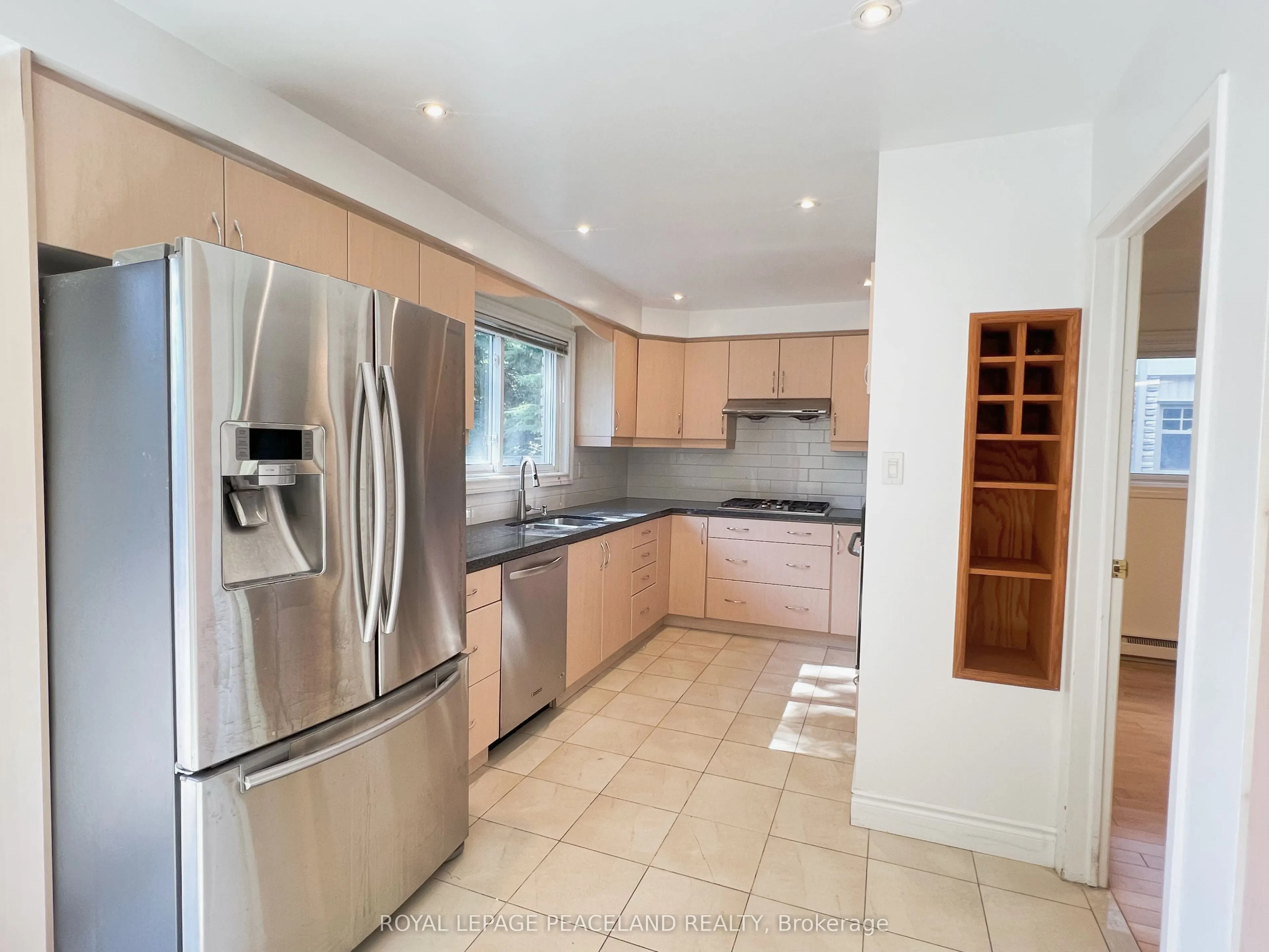 67 Emmeloord Crescent