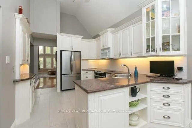 17 Longwater Chase
