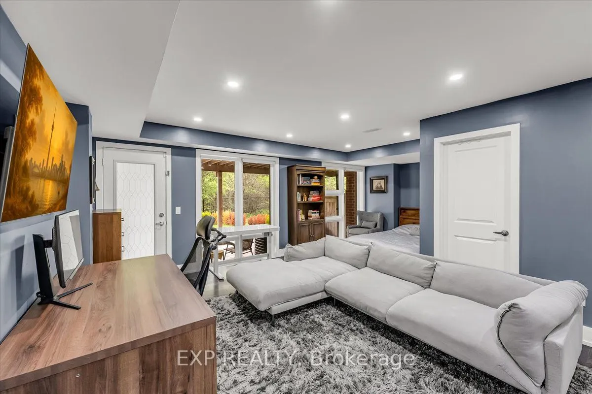 28 Crestridge Drive
