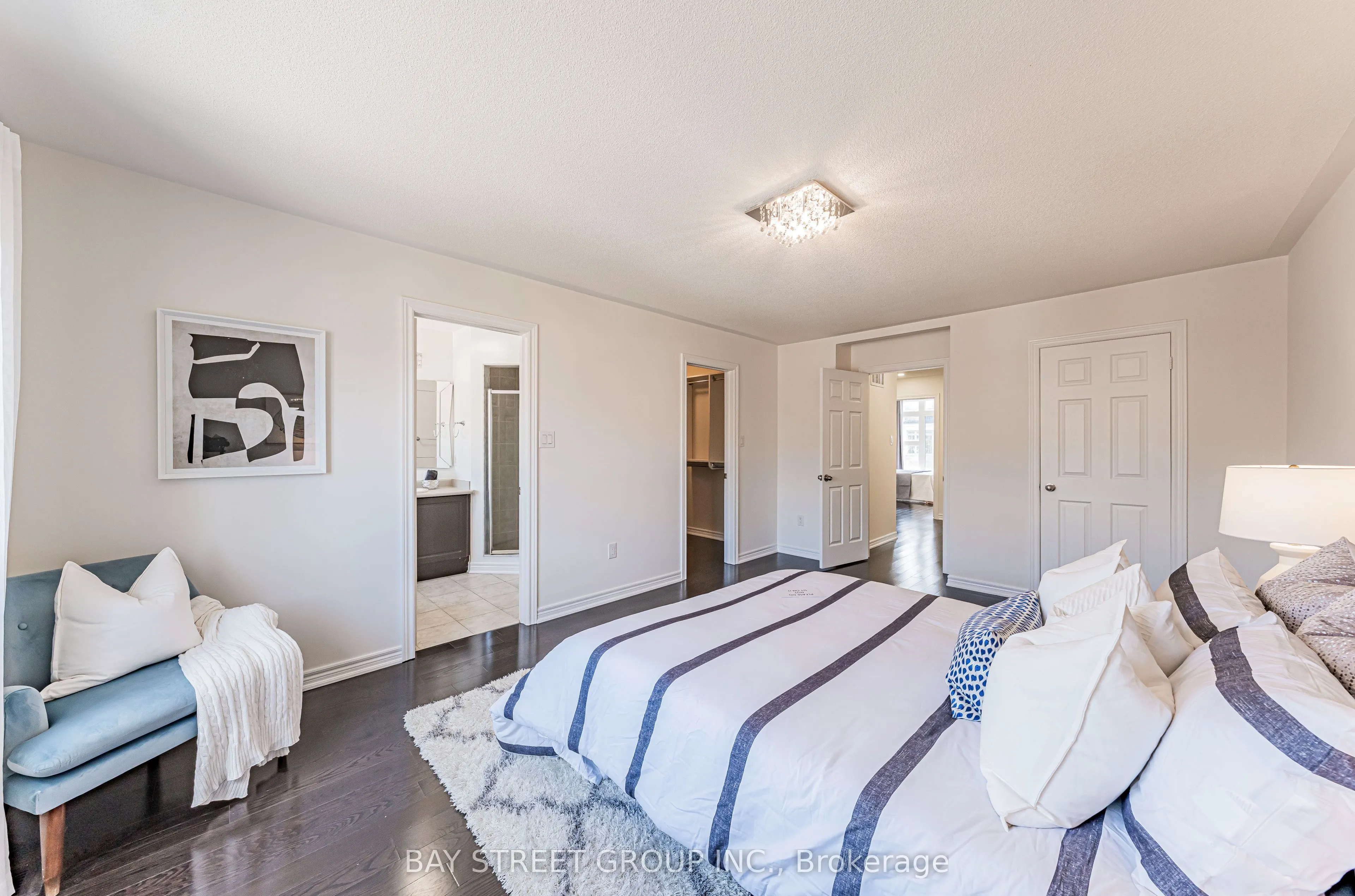 28 Rougeview Park Crescent