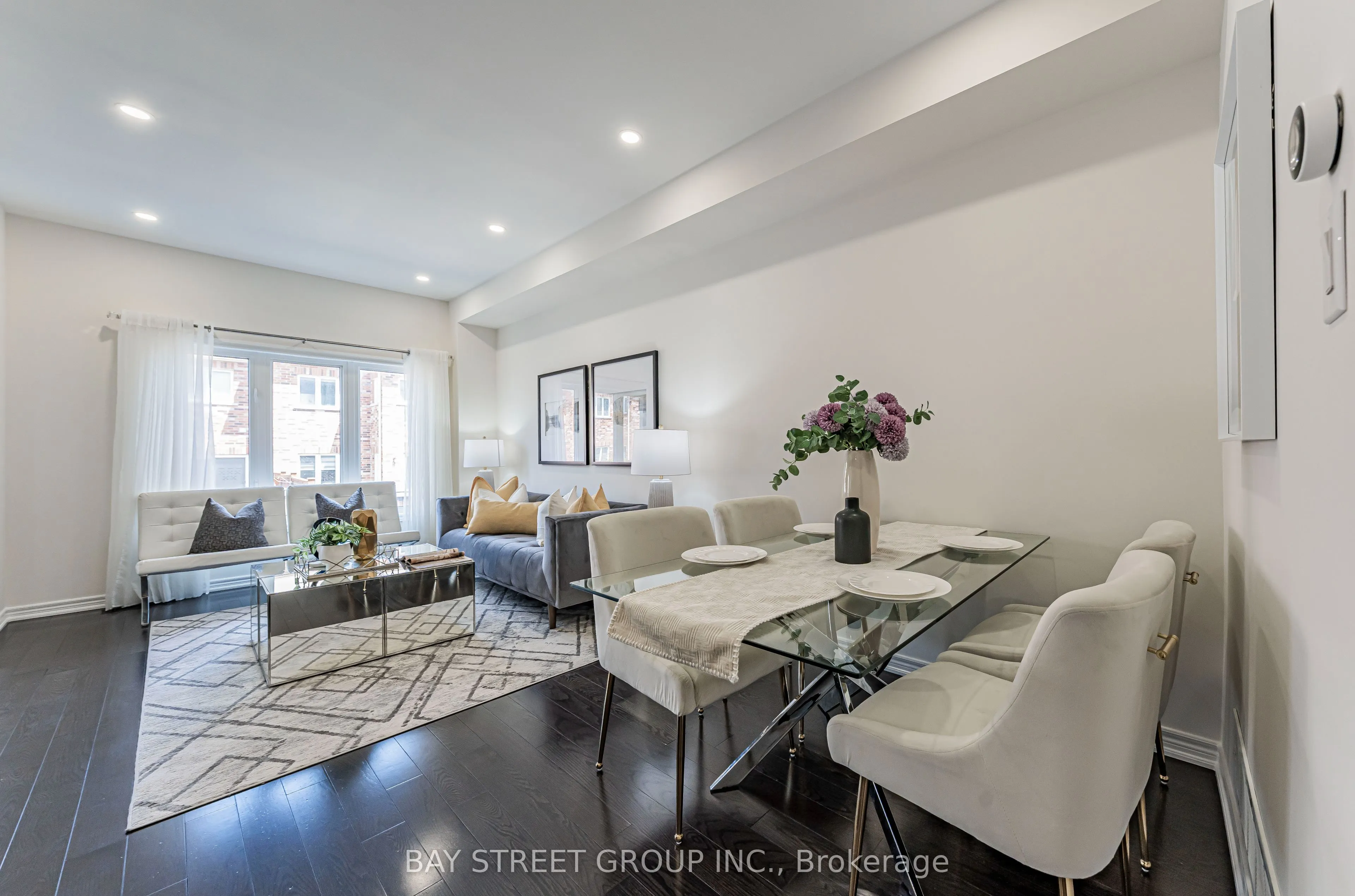 28 Rougeview Park Crescent