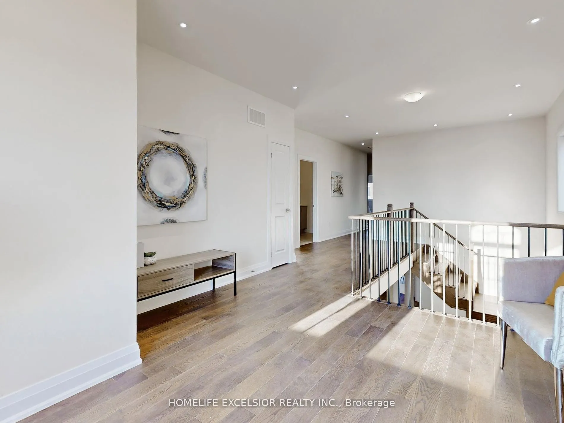 19 Aida Place