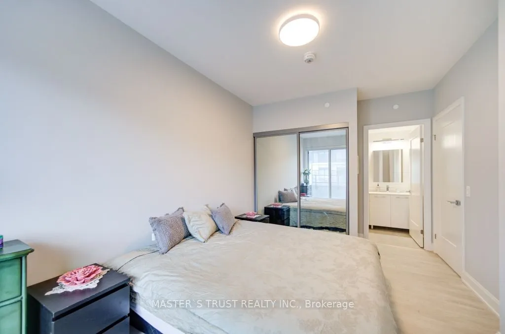 18 Water Walk Drive, #209