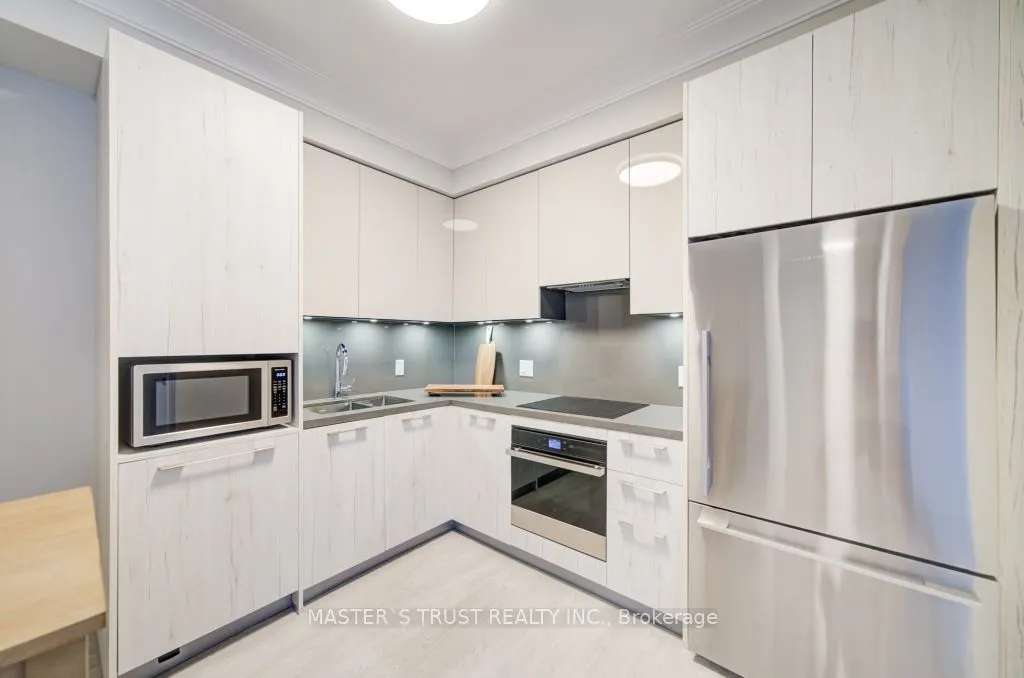 18 Water Walk Drive, #209