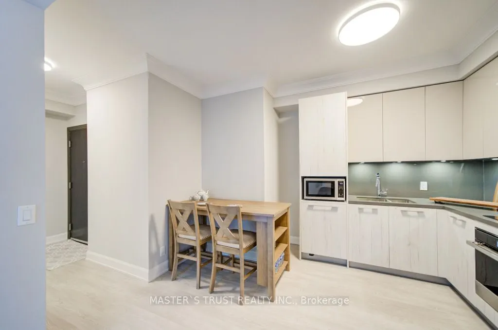 18 Water Walk Drive, #209