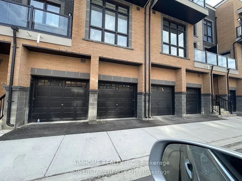 8 Sayers Lane, #16