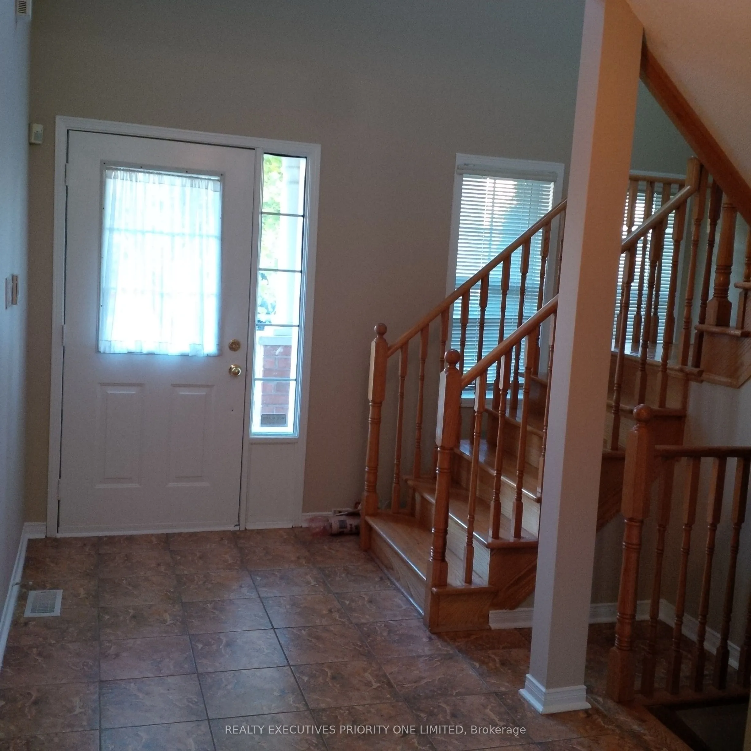 150 Hollywood Hill Circle