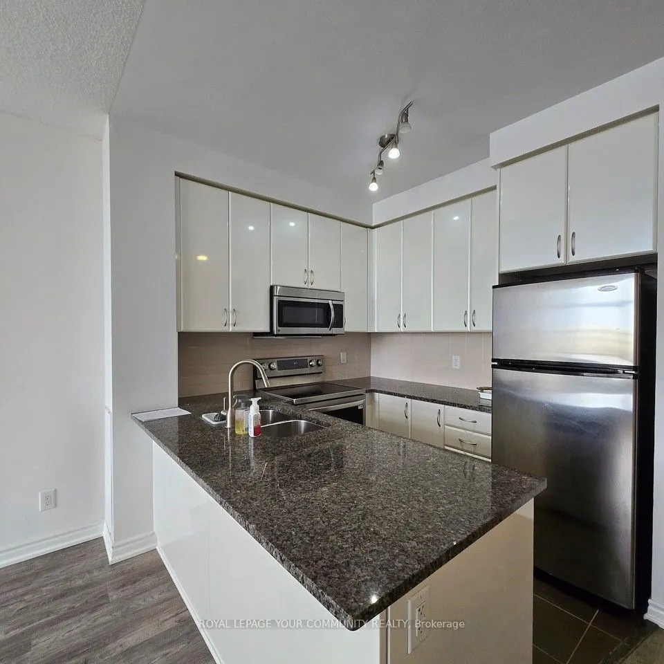 9245 Jane Street, #312