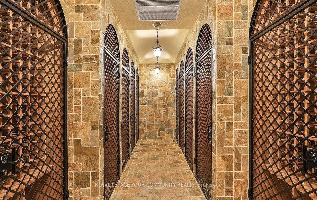 9245 Jane Street, #312