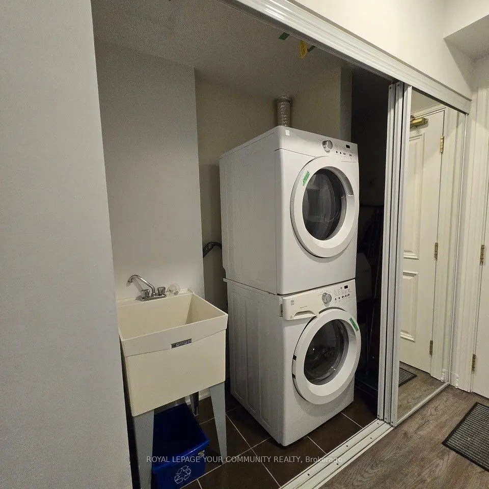 9245 Jane Street, #312