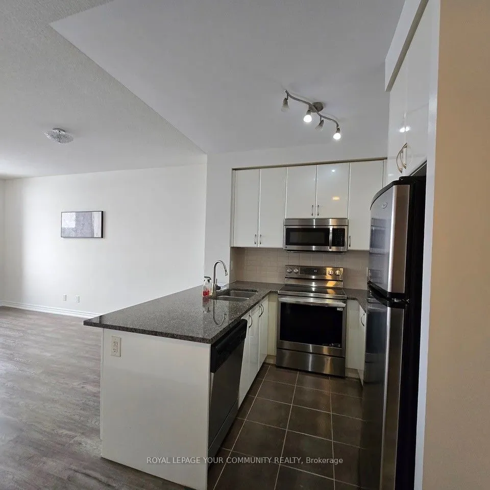 9245 Jane Street, #312