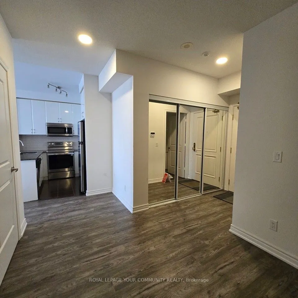 9245 Jane Street, #312