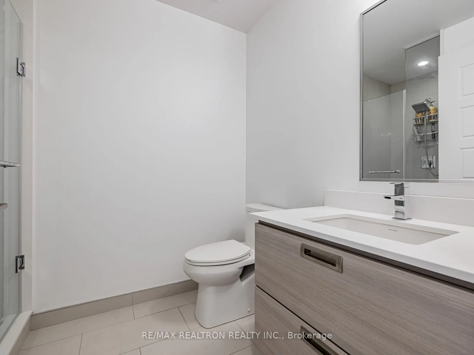 271 Sea Ray Avenue, #B303