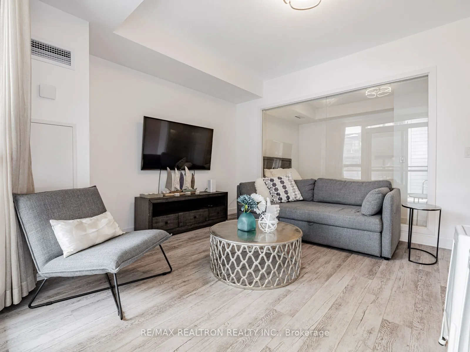 271 Sea Ray Avenue, #B303