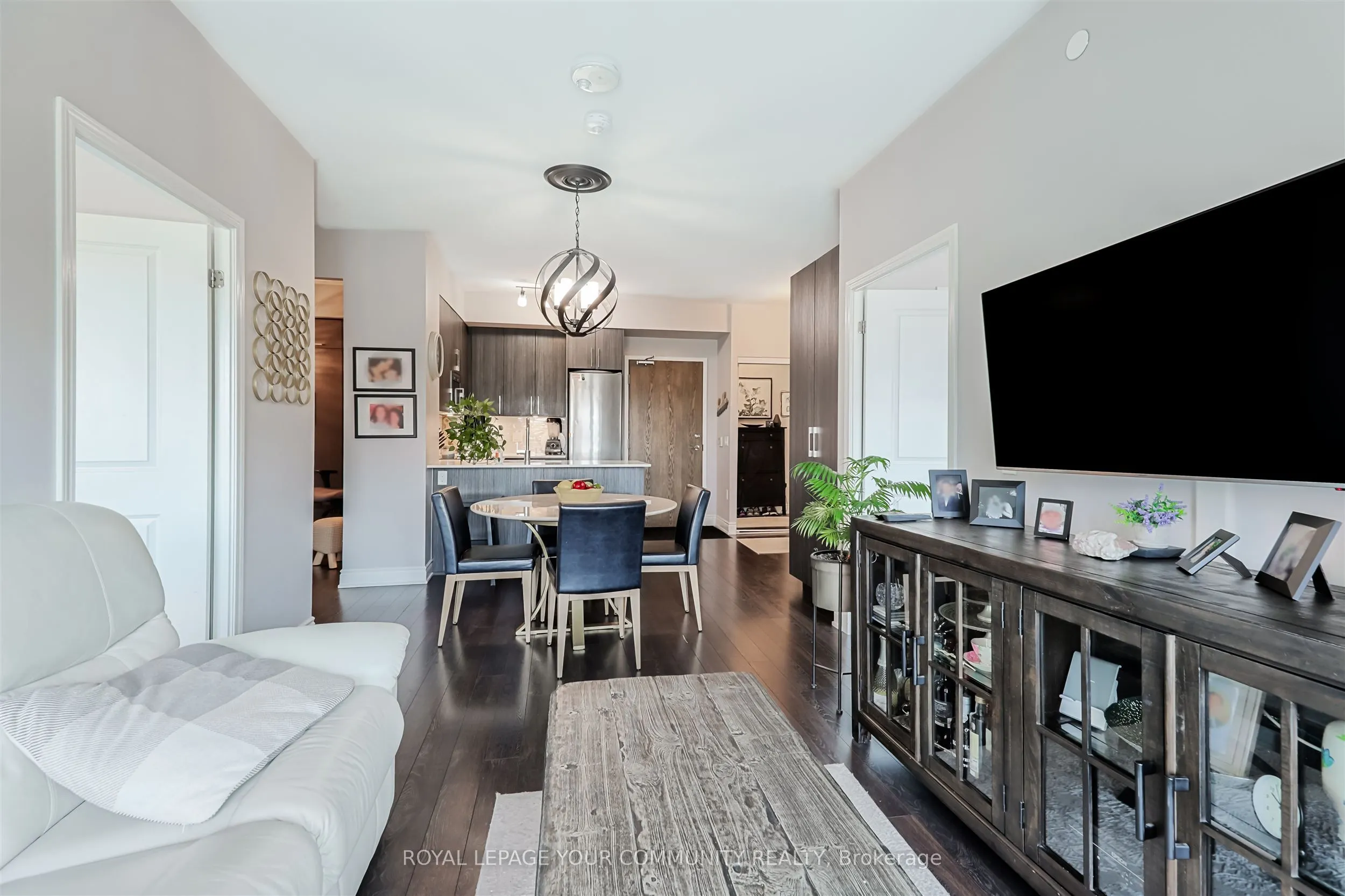 99 Eagle Rock Way S, #208