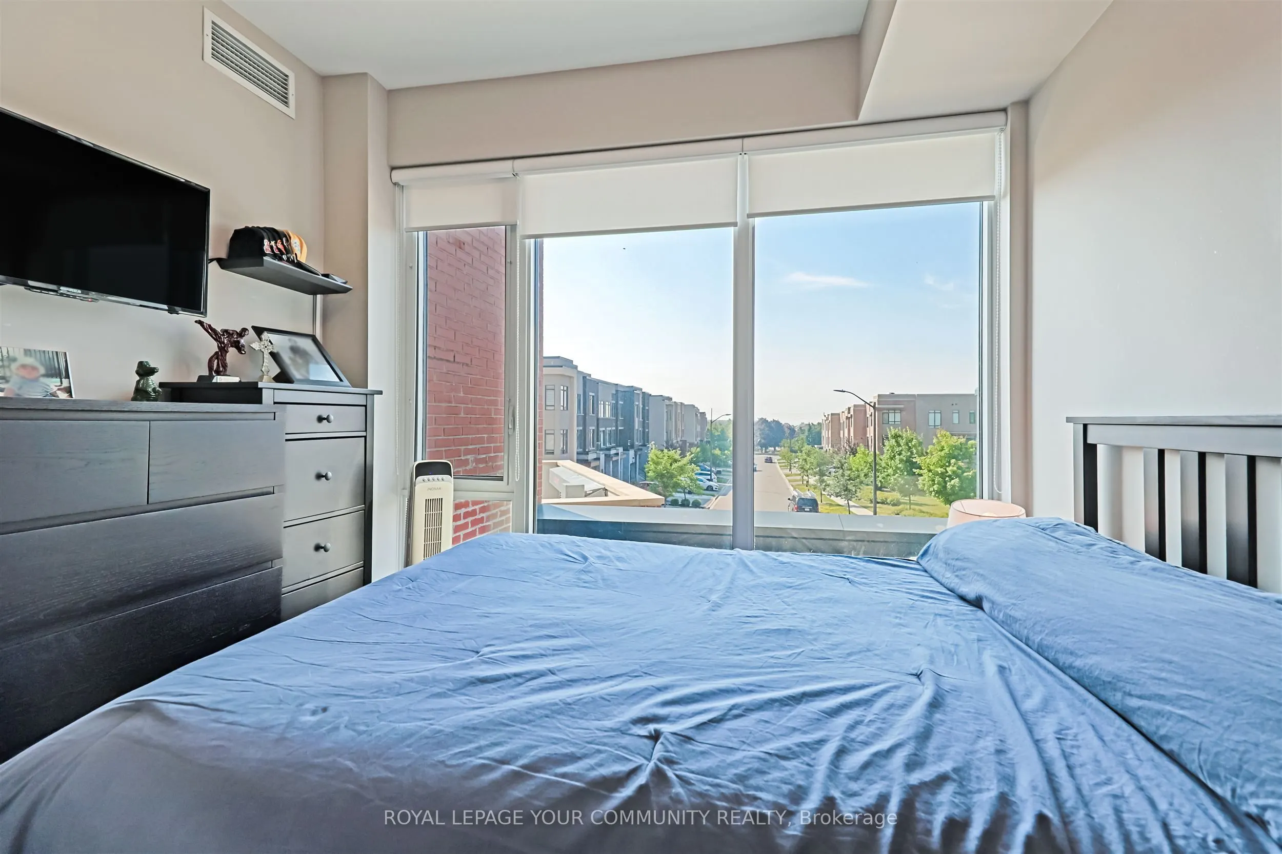 99 Eagle Rock Way S, #208