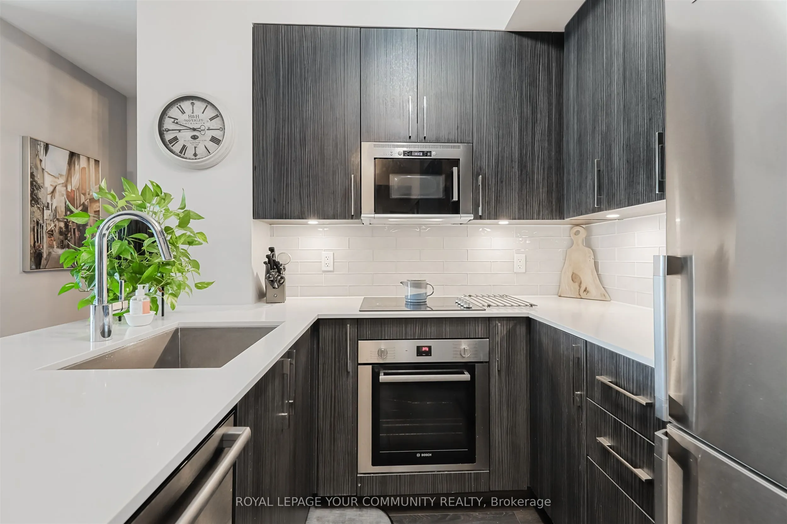 99 Eagle Rock Way S, #208