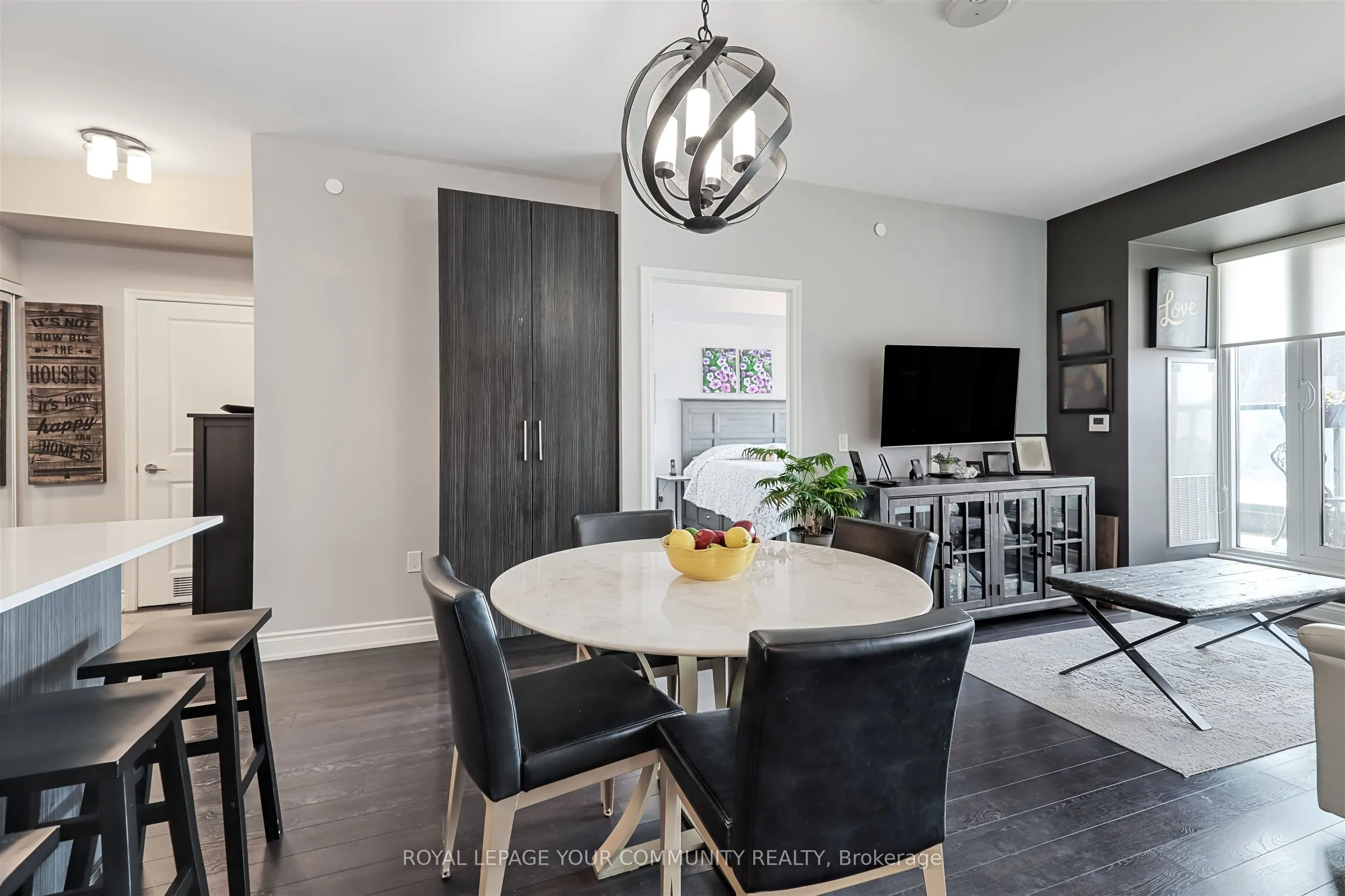 99 Eagle Rock Way S, #208