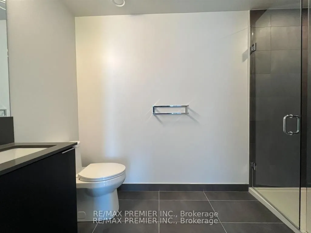 1000 Portage Parkway, #905