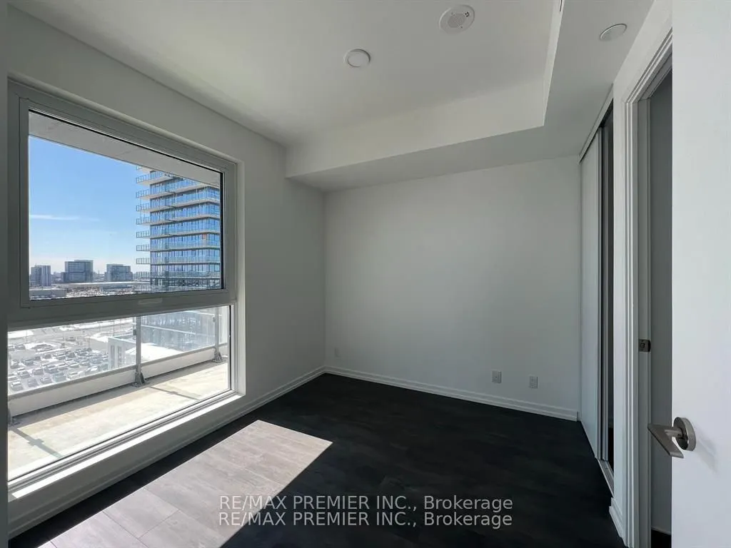 1000 Portage Parkway, #905
