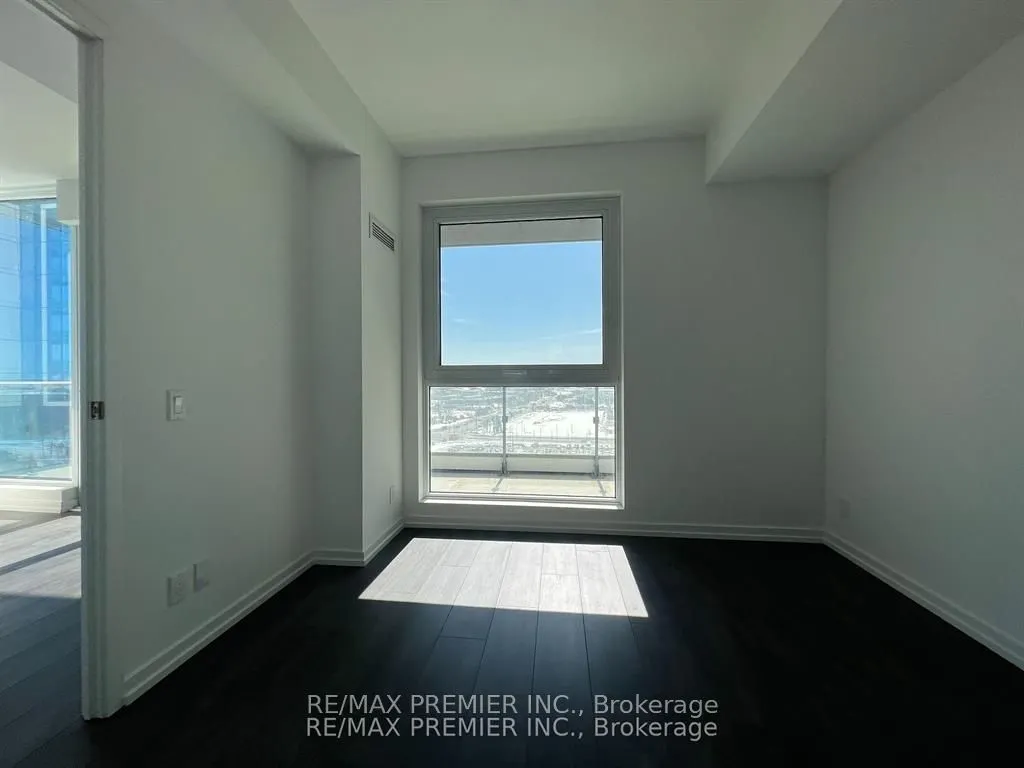 1000 Portage Parkway, #905