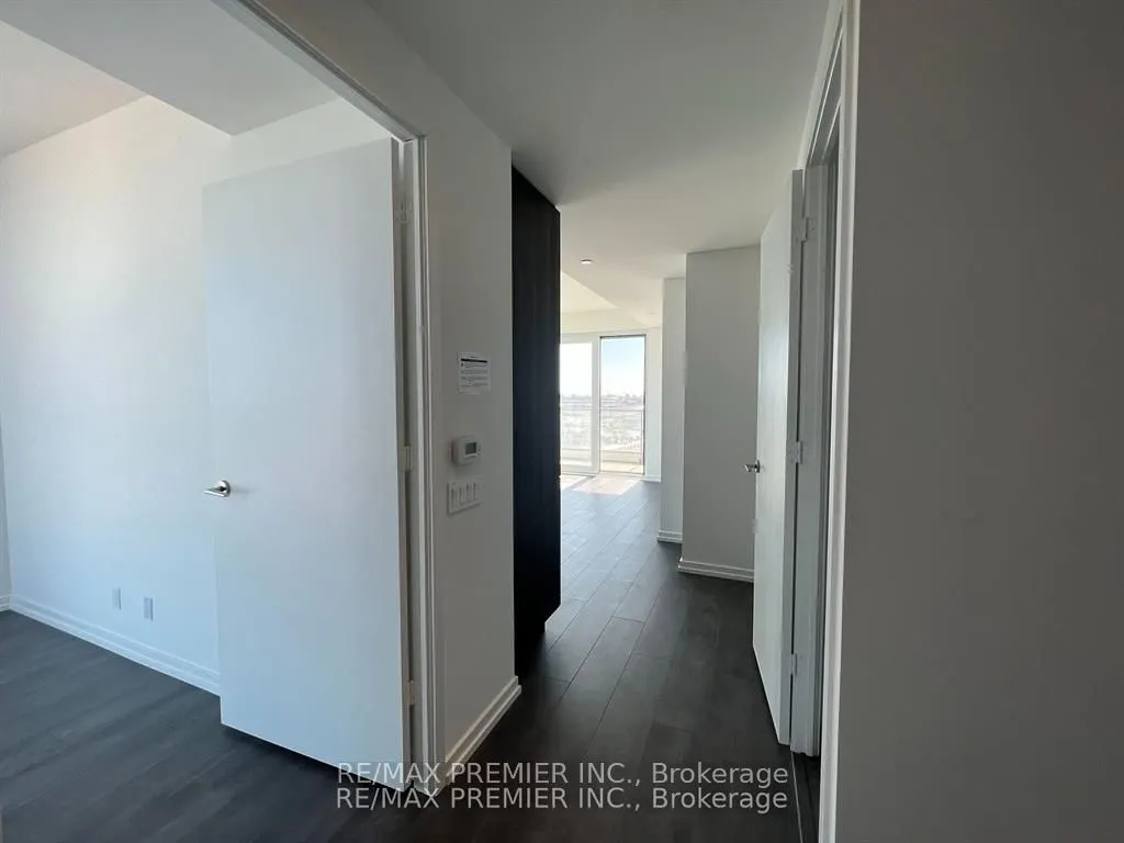 1000 Portage Parkway, #905