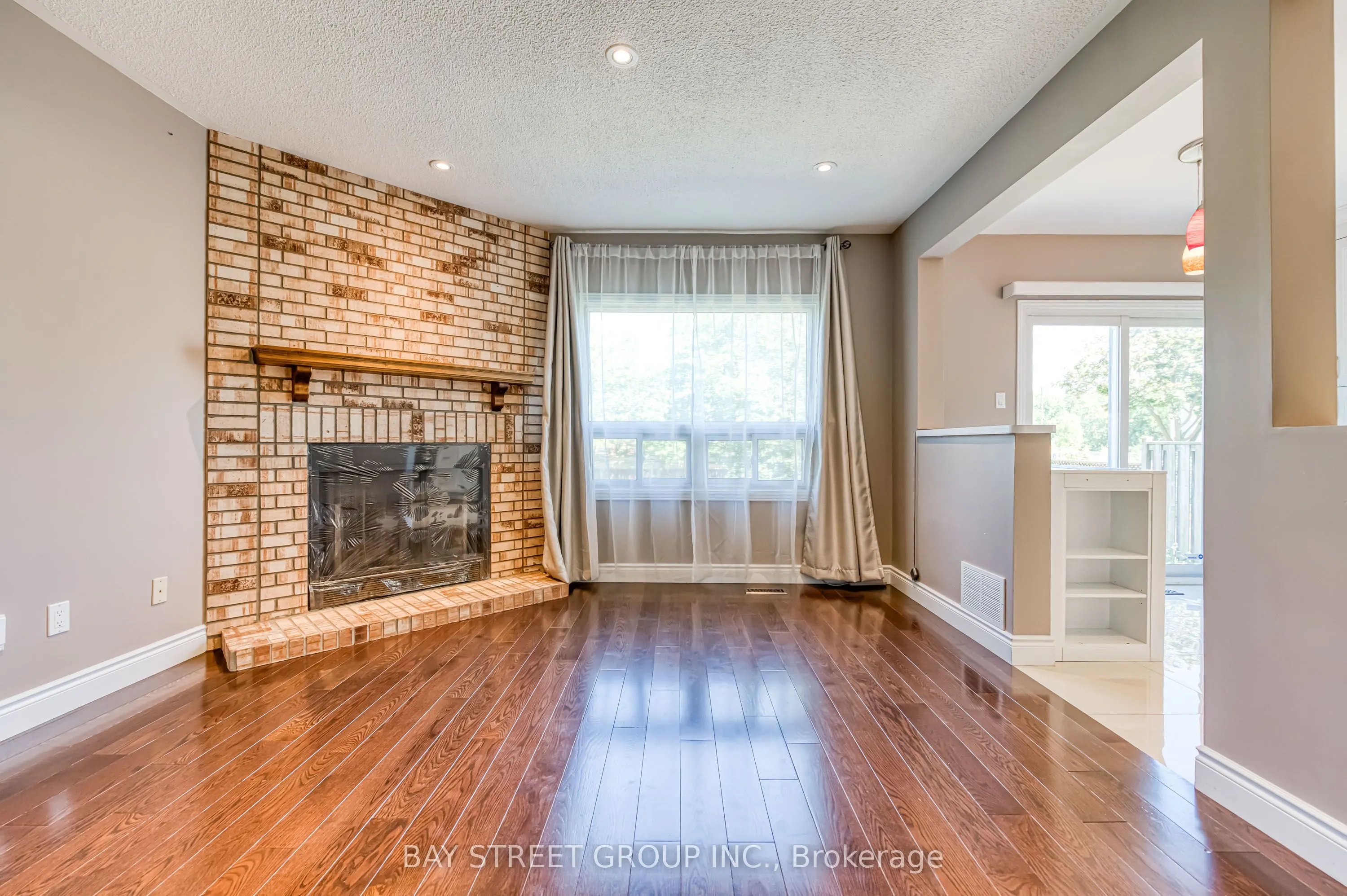 15 Glenbury Drive