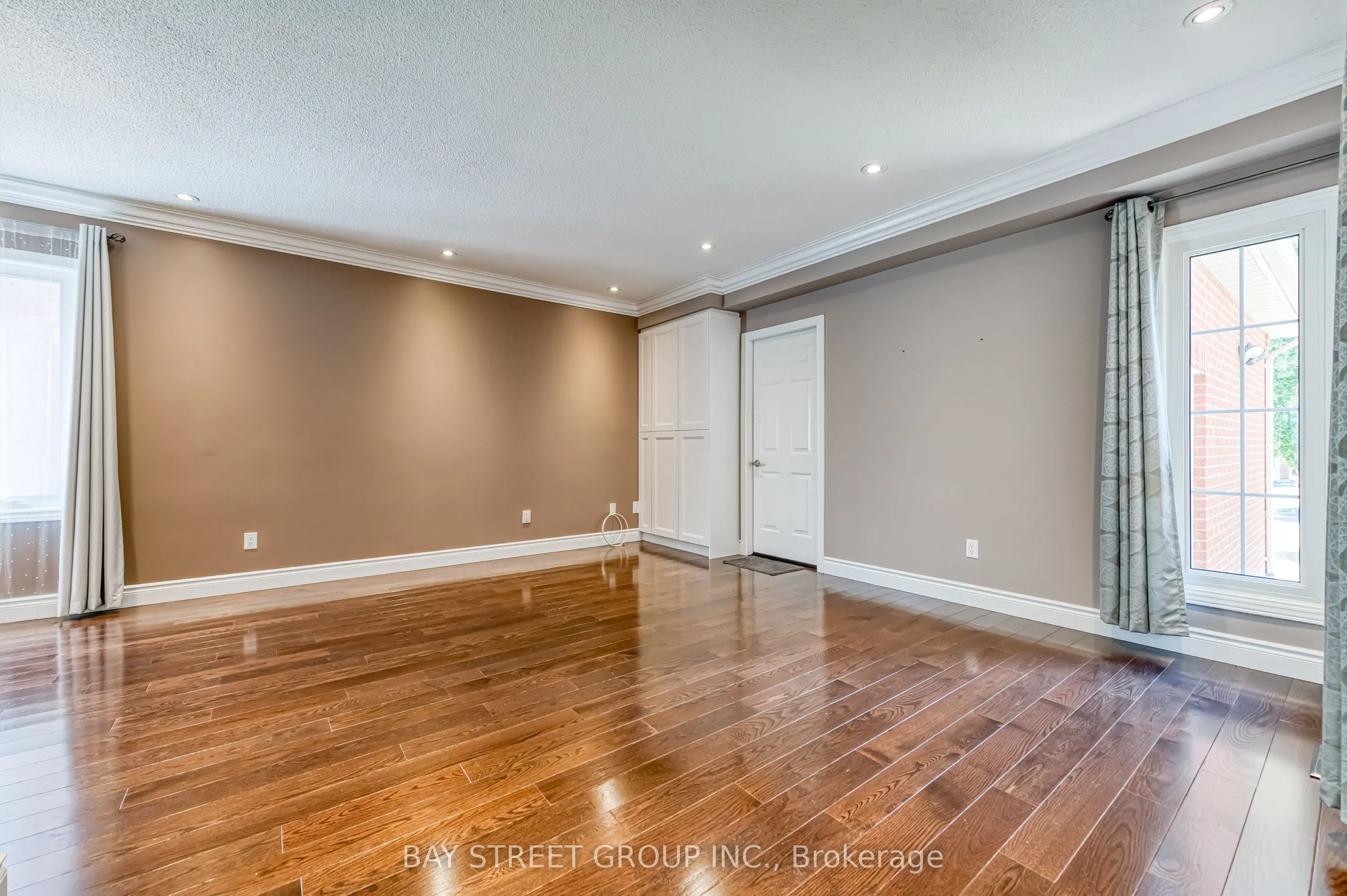 15 Glenbury Drive