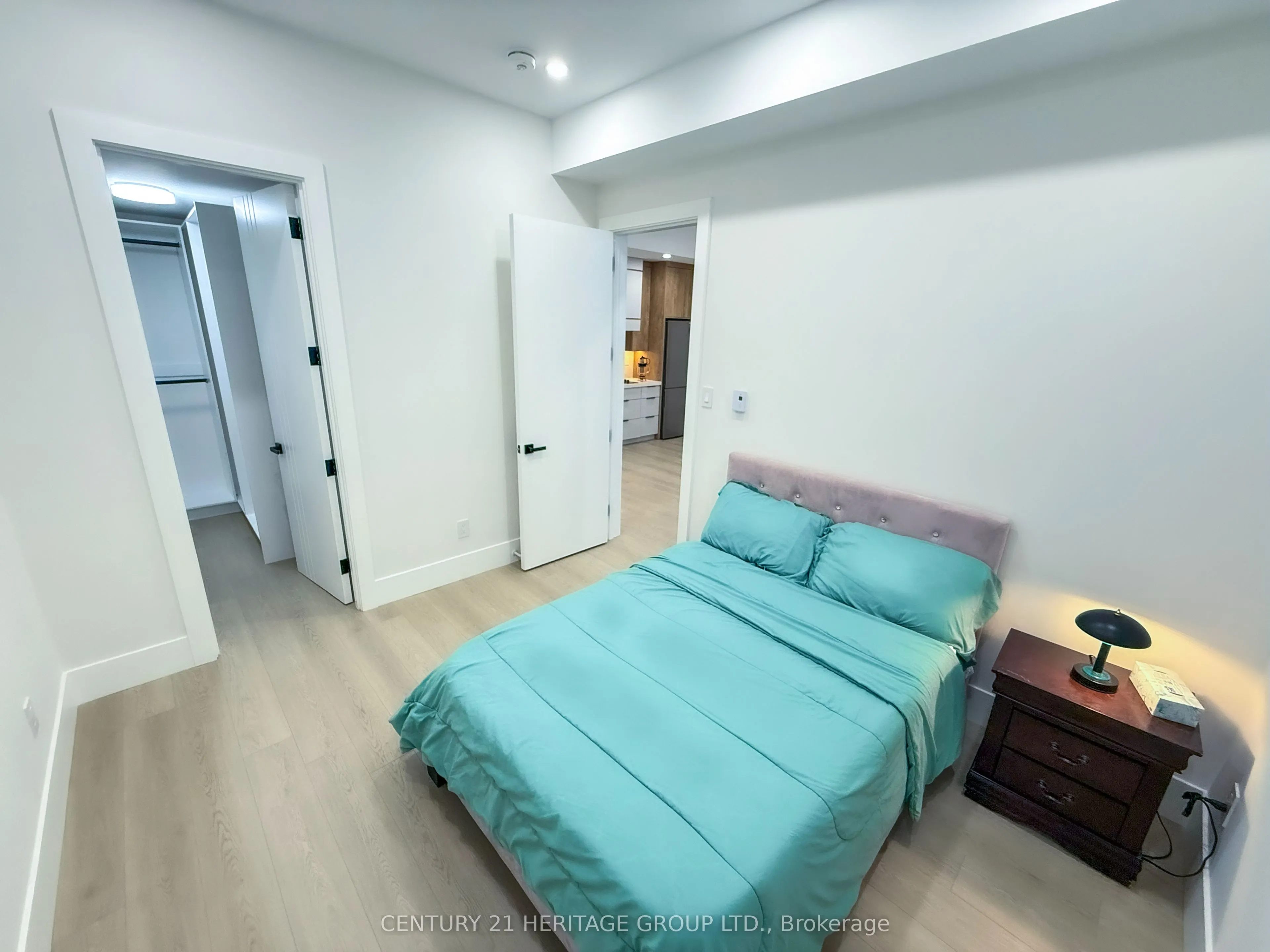 11 Knowles Crescent, ##A