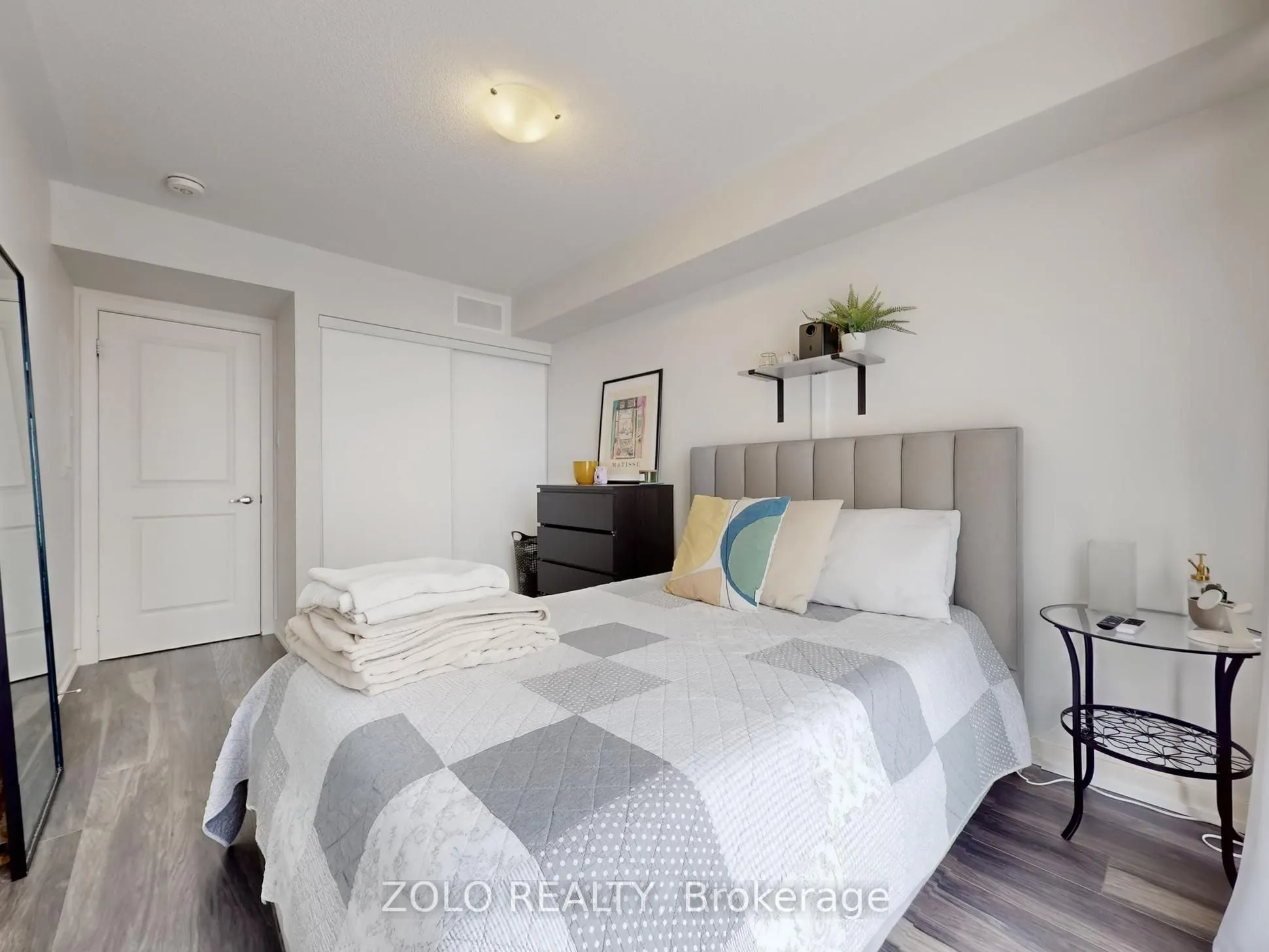 15 Whitaker Way, #322