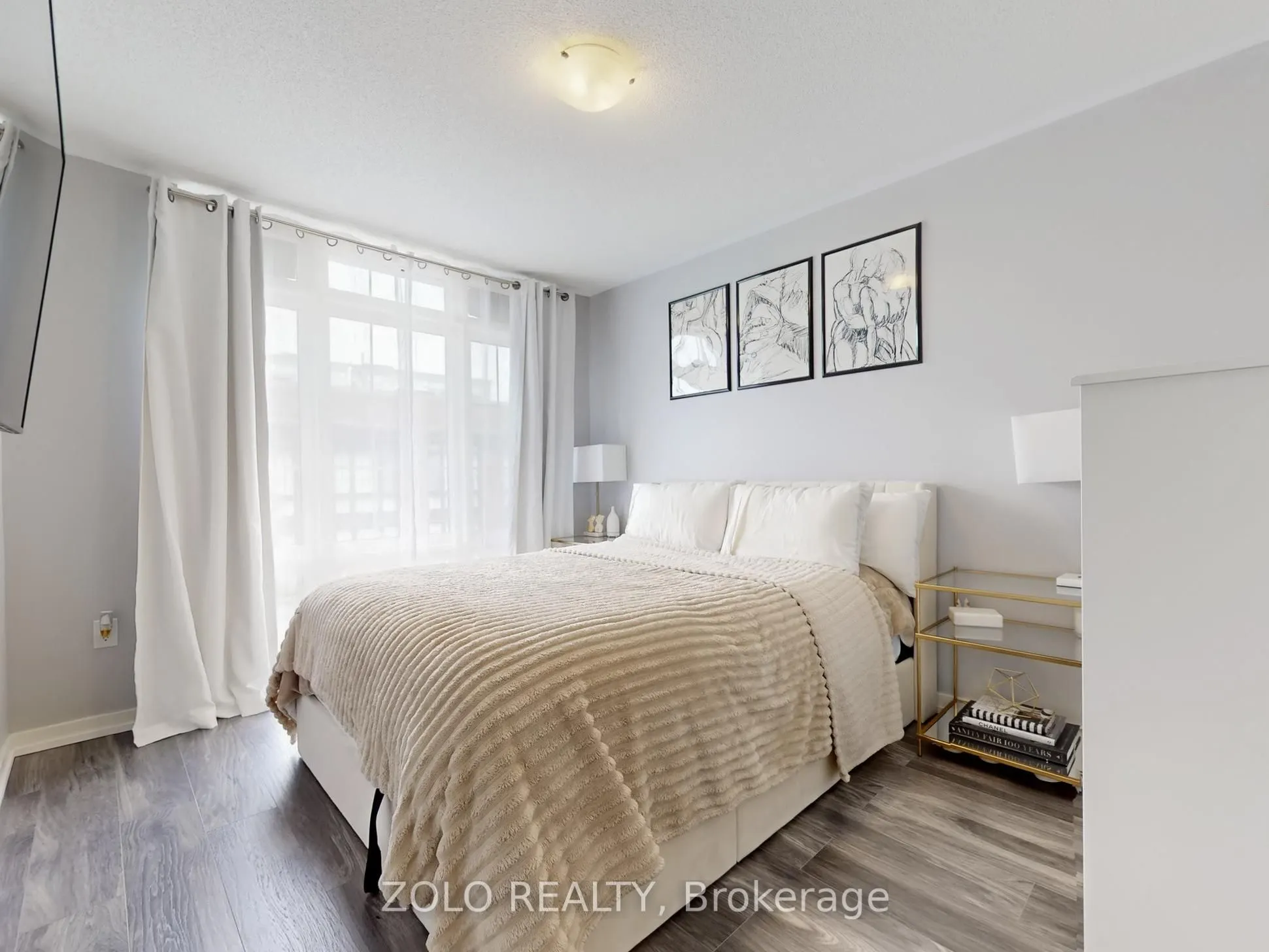 15 Whitaker Way, #322