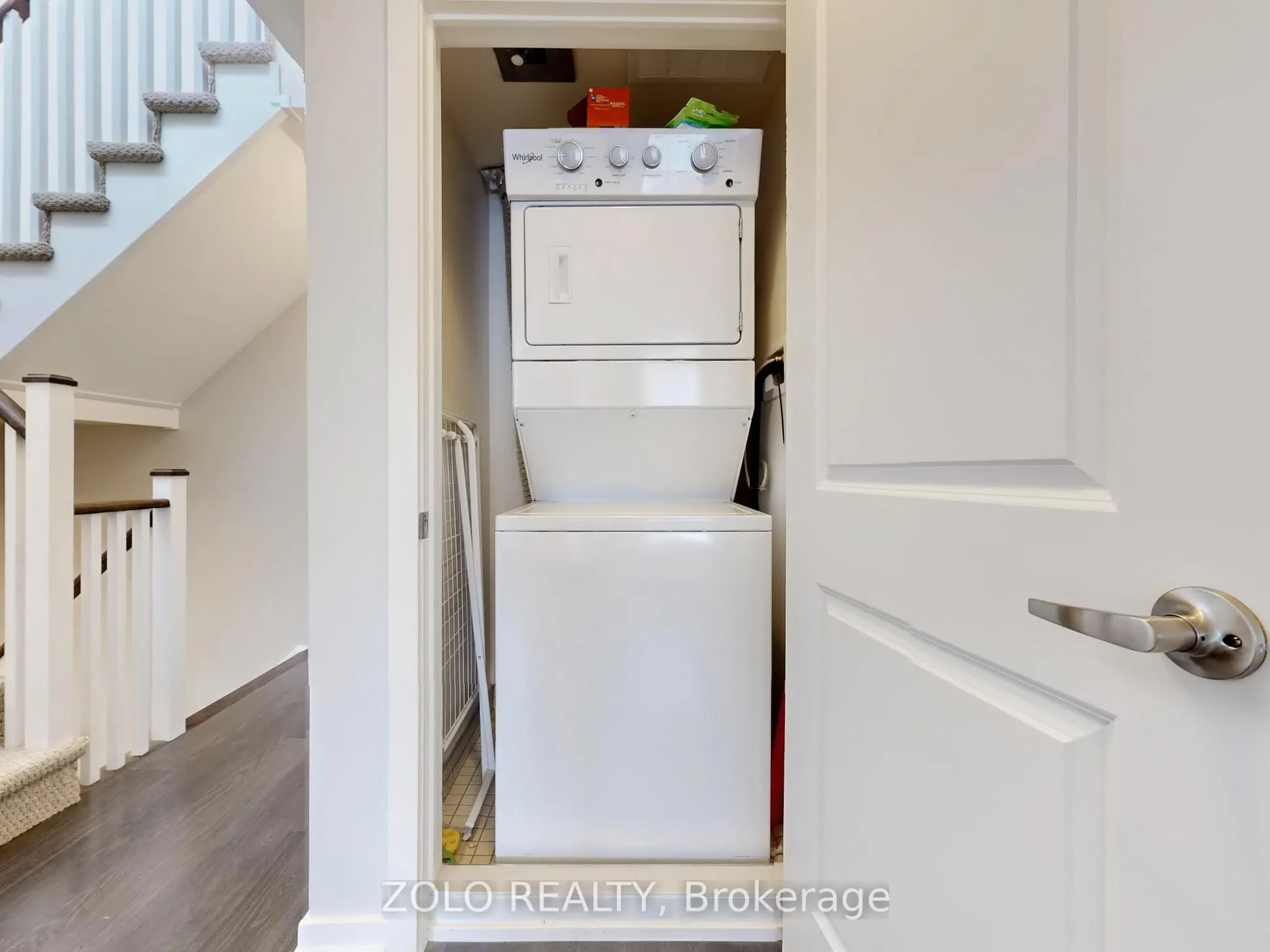 15 Whitaker Way, #322