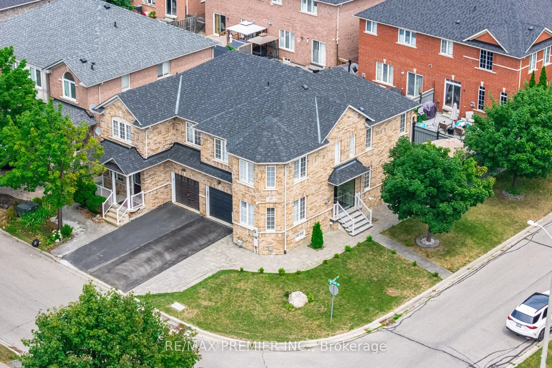 27 Lucerne Drive