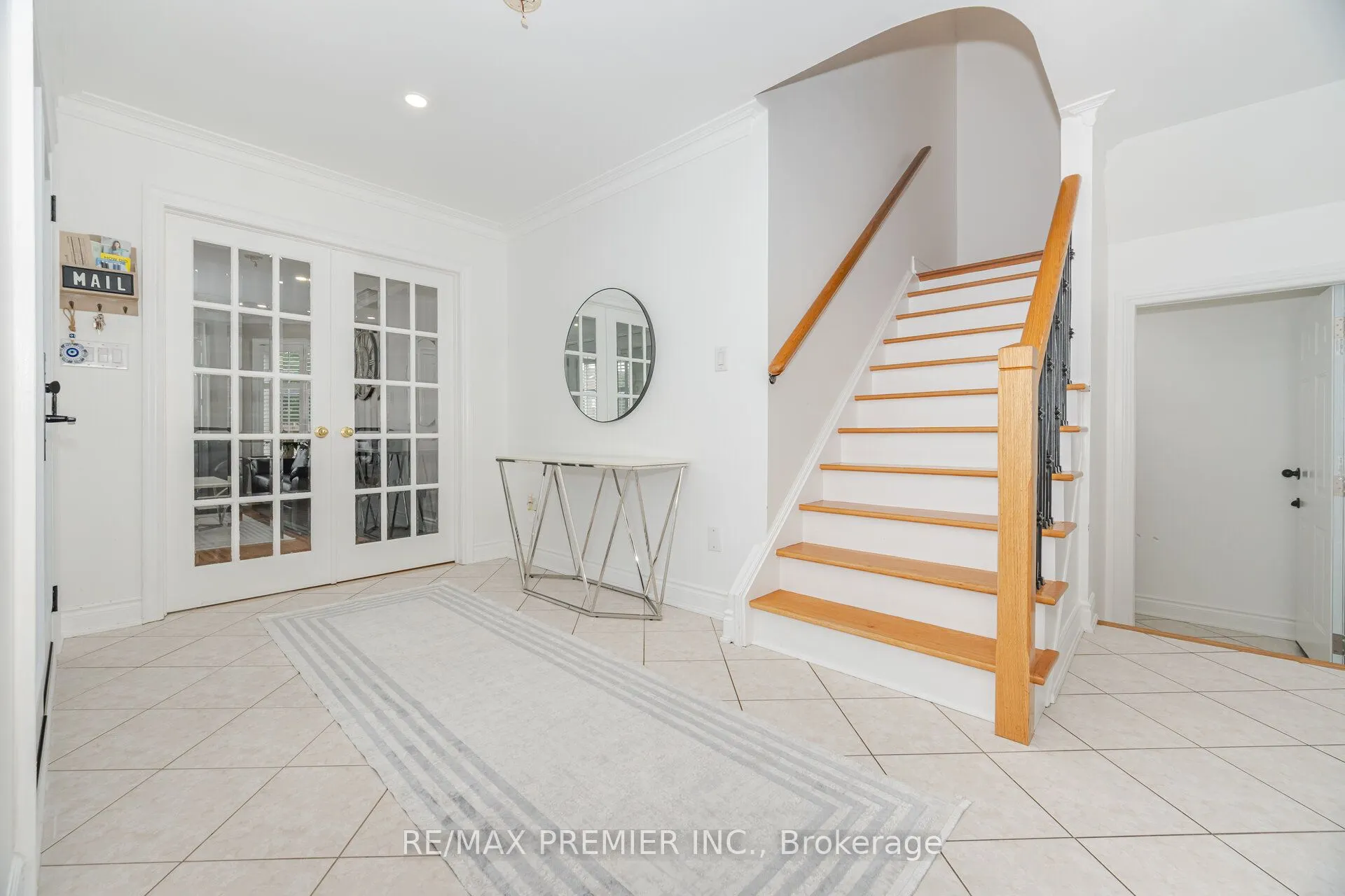 27 Lucerne Drive