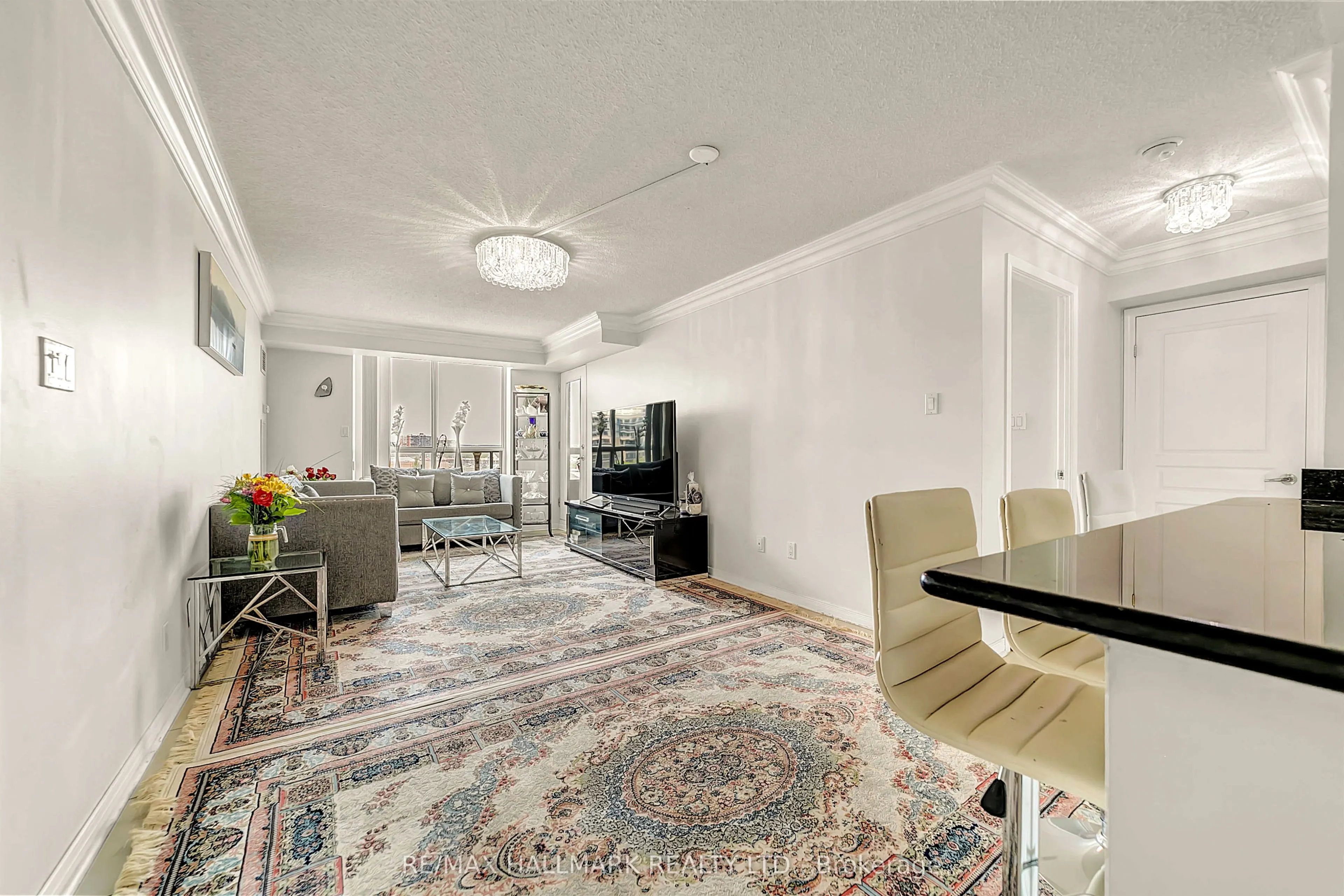 29 Northern Hts Drive N, #615