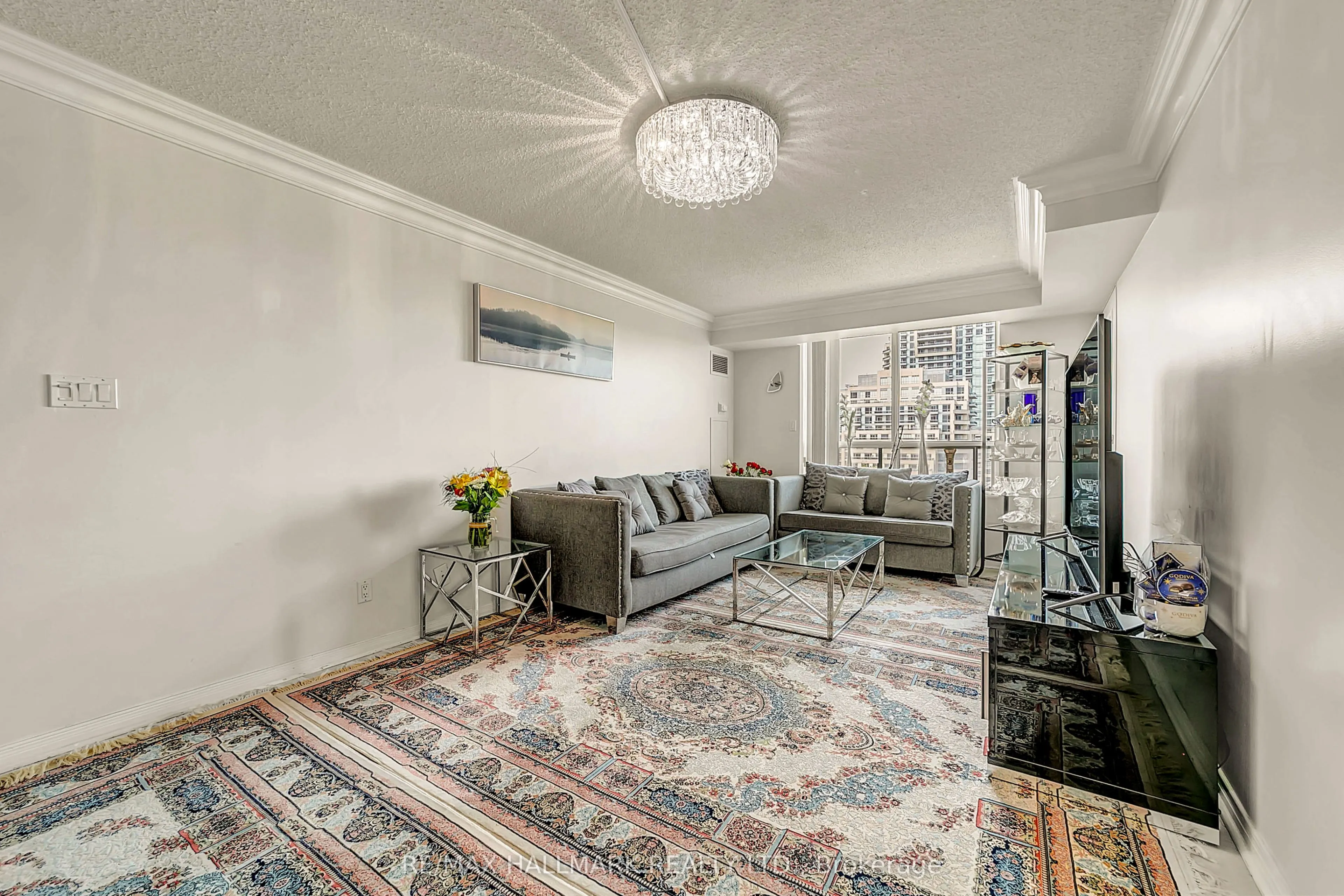 29 Northern Hts Drive N, #615