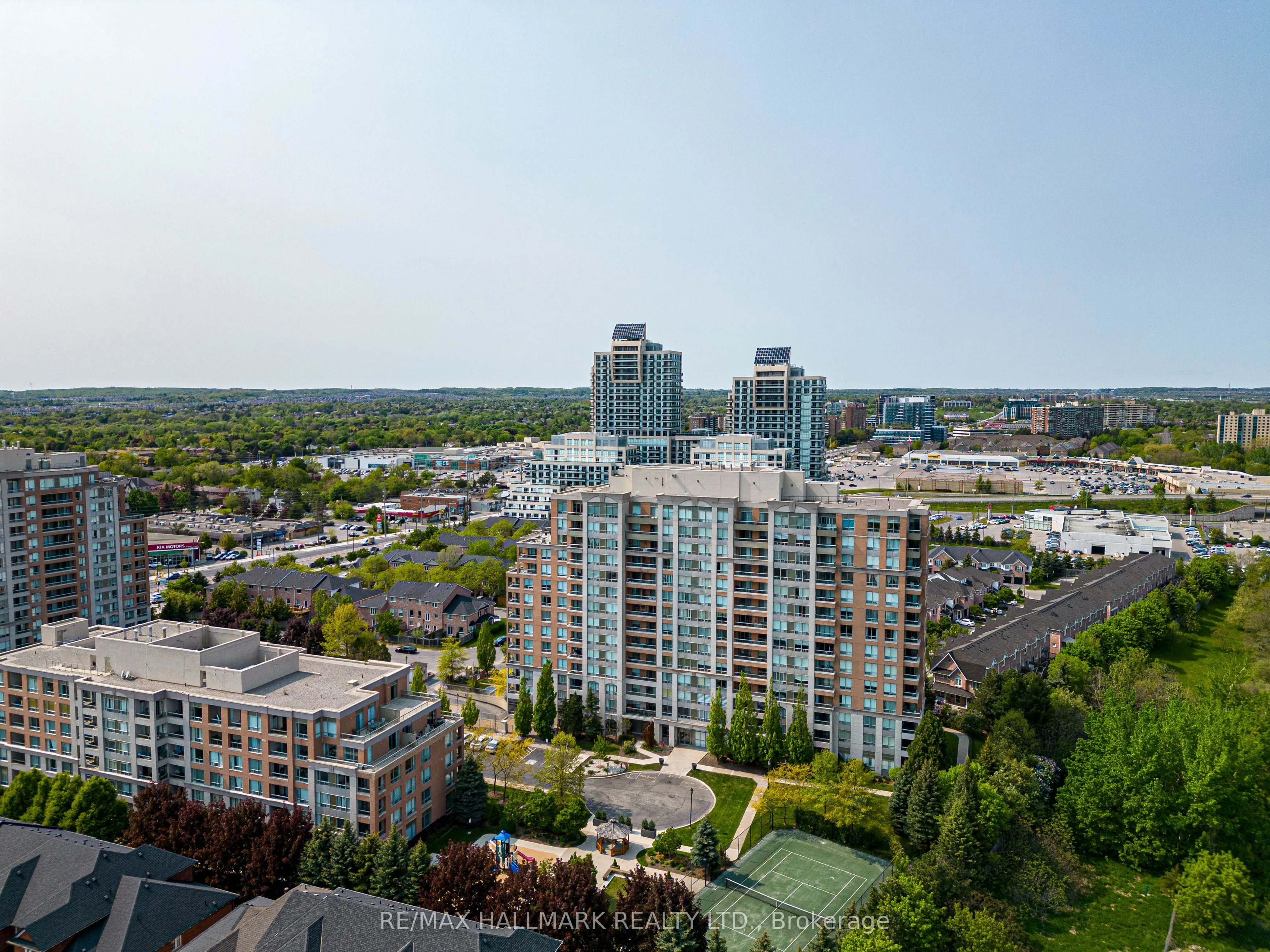 29 Northern Hts Drive N, #615