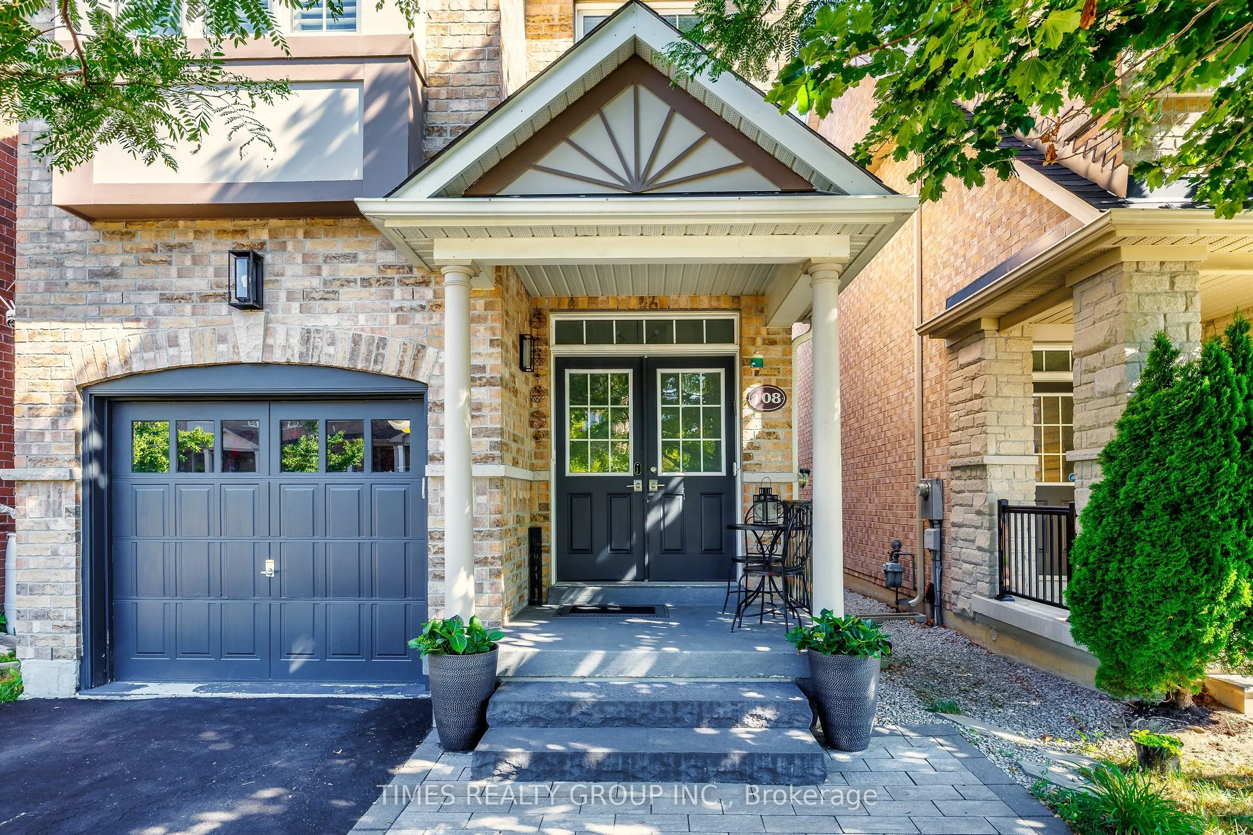 108 Sir Sanford Fleming Way