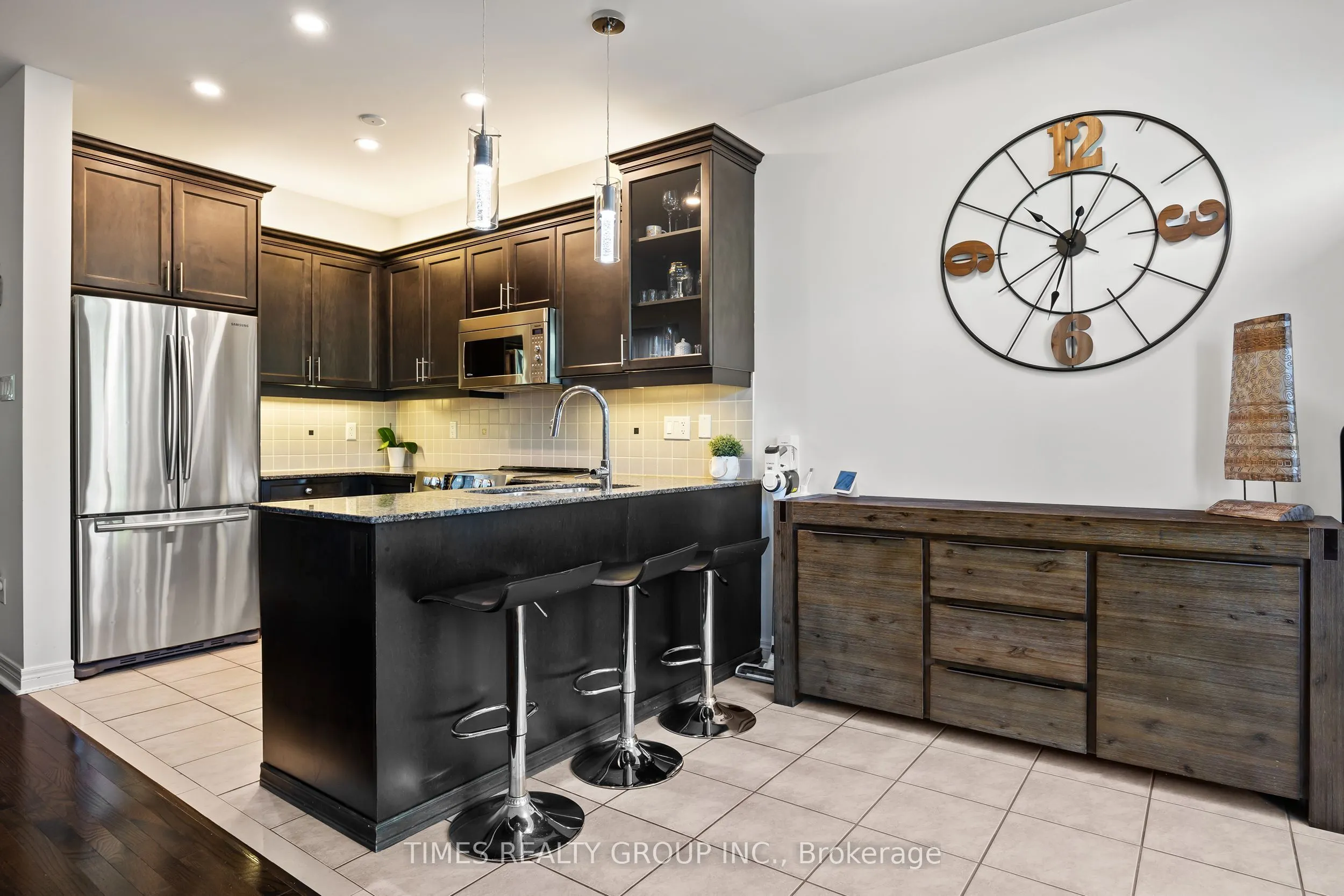 108 Sir Sanford Fleming Way