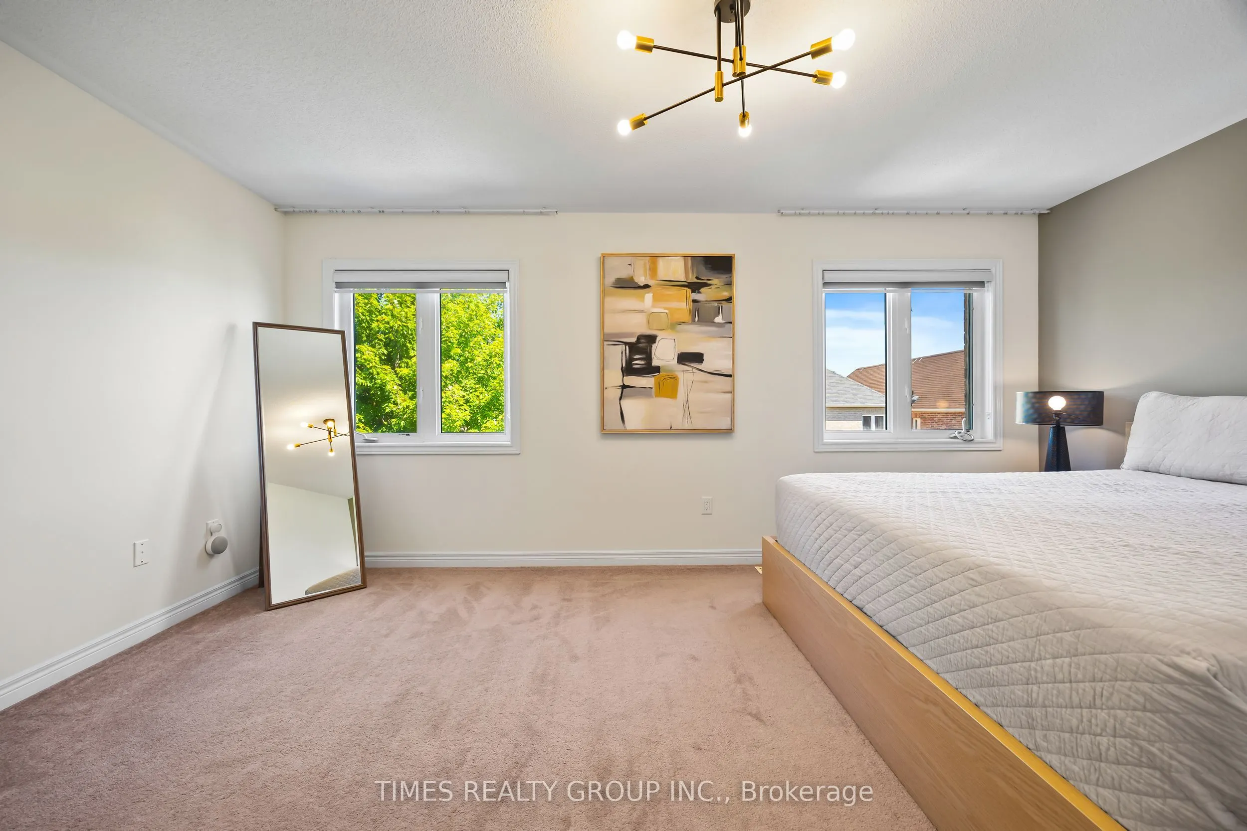 108 Sir Sanford Fleming Way
