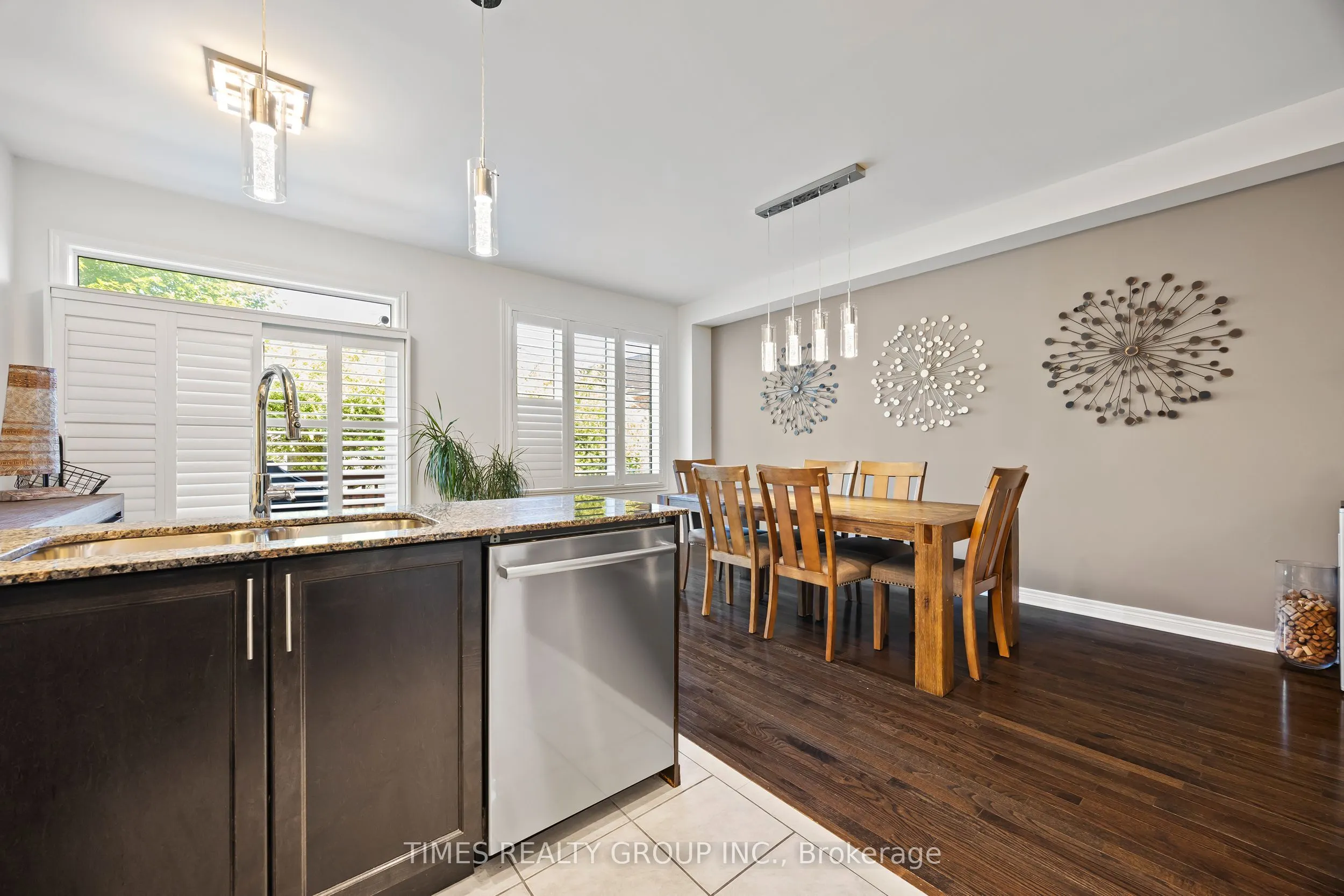 108 Sir Sanford Fleming Way